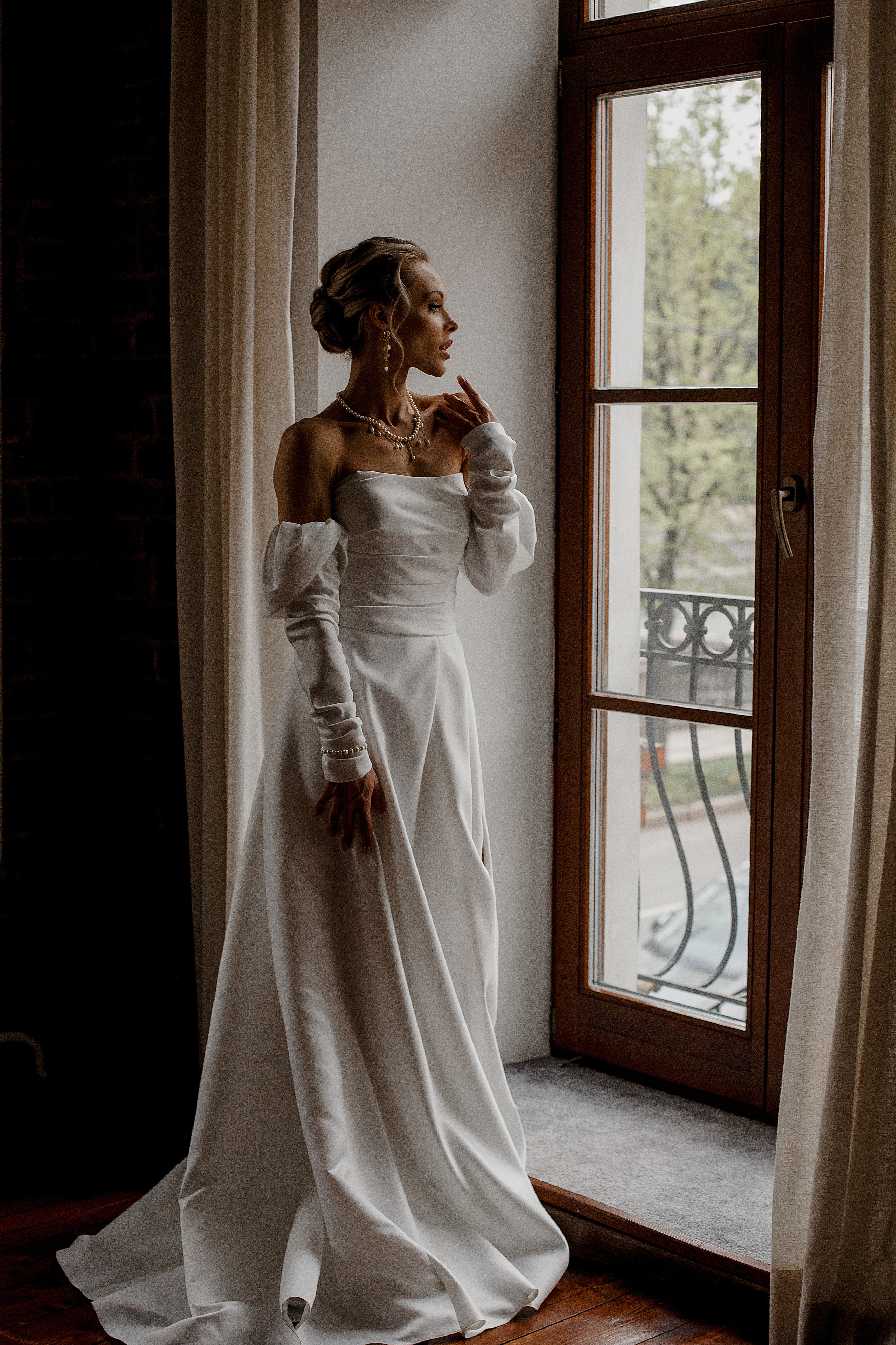 Утро Невесты. сборы в отеле. Свадебный фотограф Санкт-Петербург  Москва