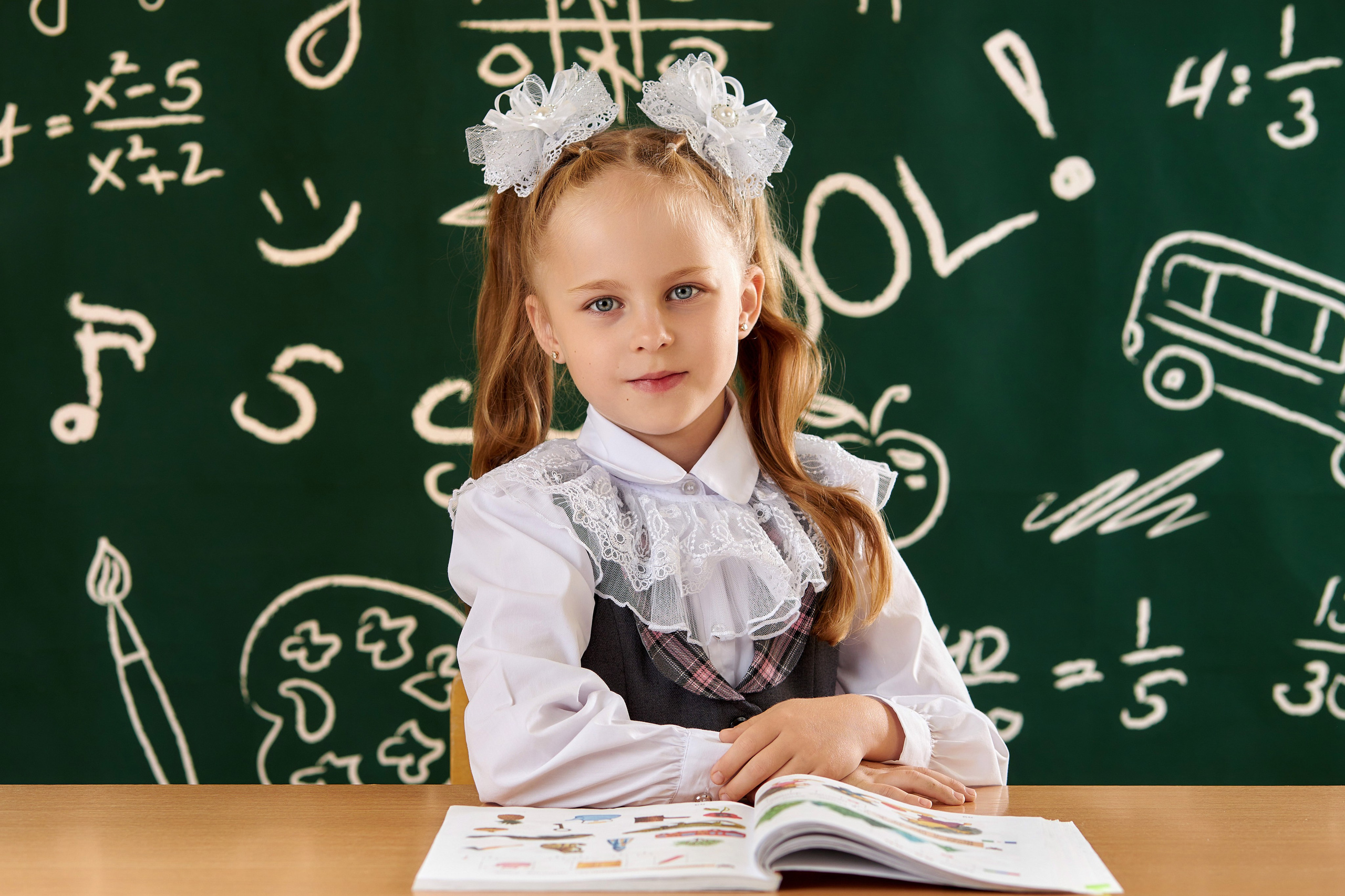 Средние портреты. Школьный фотограф Леонова Наталия