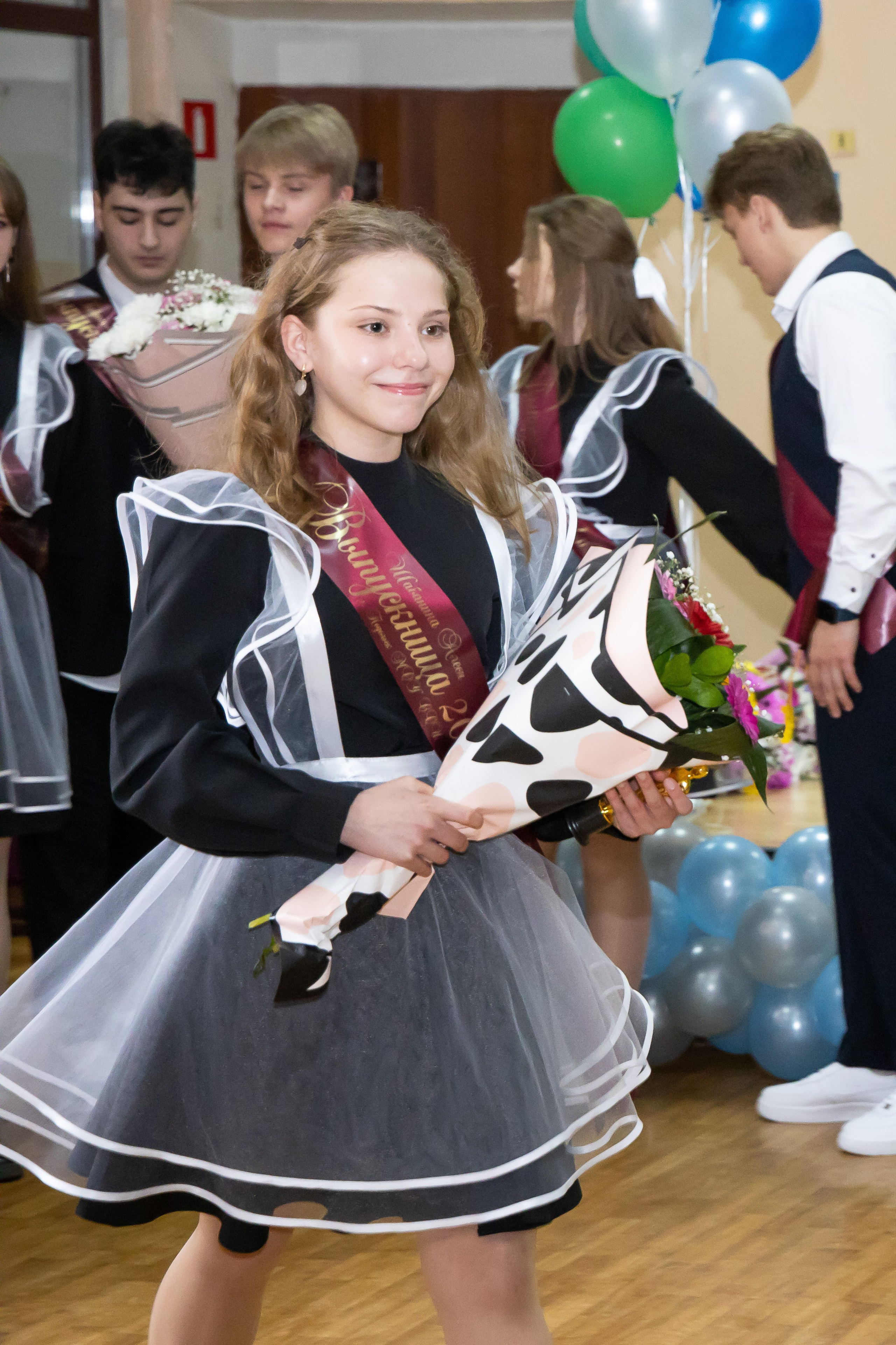 Последний звонок 11 кл. Свадебный фотограф в городе Подольск МО и Москва Крылова Ирина