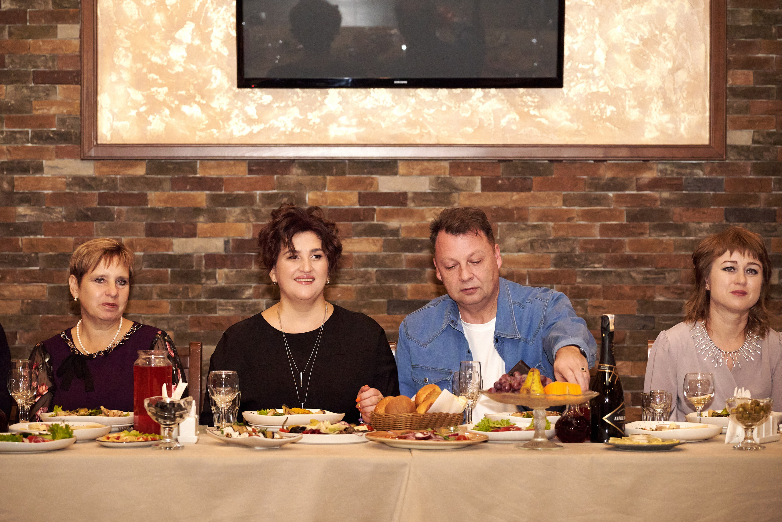 Фотограф Старый Оскол, Губкин. Профессиональный фотограф Старый Оскол, Губкин — свадьба, венчание, крещение, юбилей и день рождения