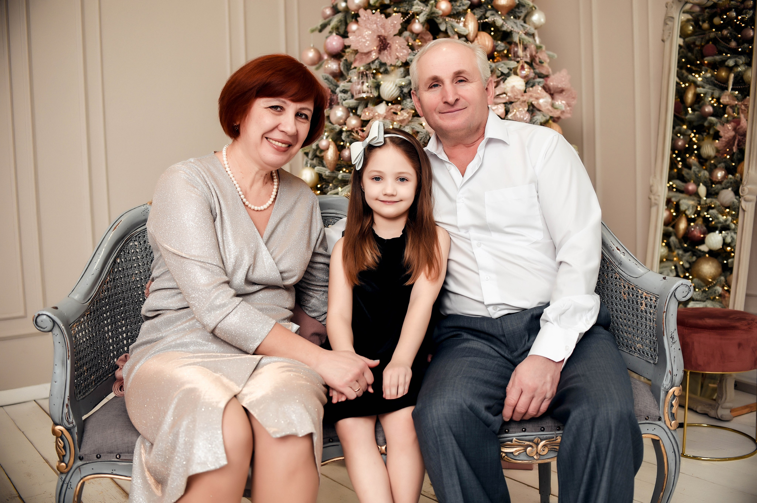 Новогодняя семейная. Свадебный, семейный, детский, контент фотограф в Омске Максим Ильин