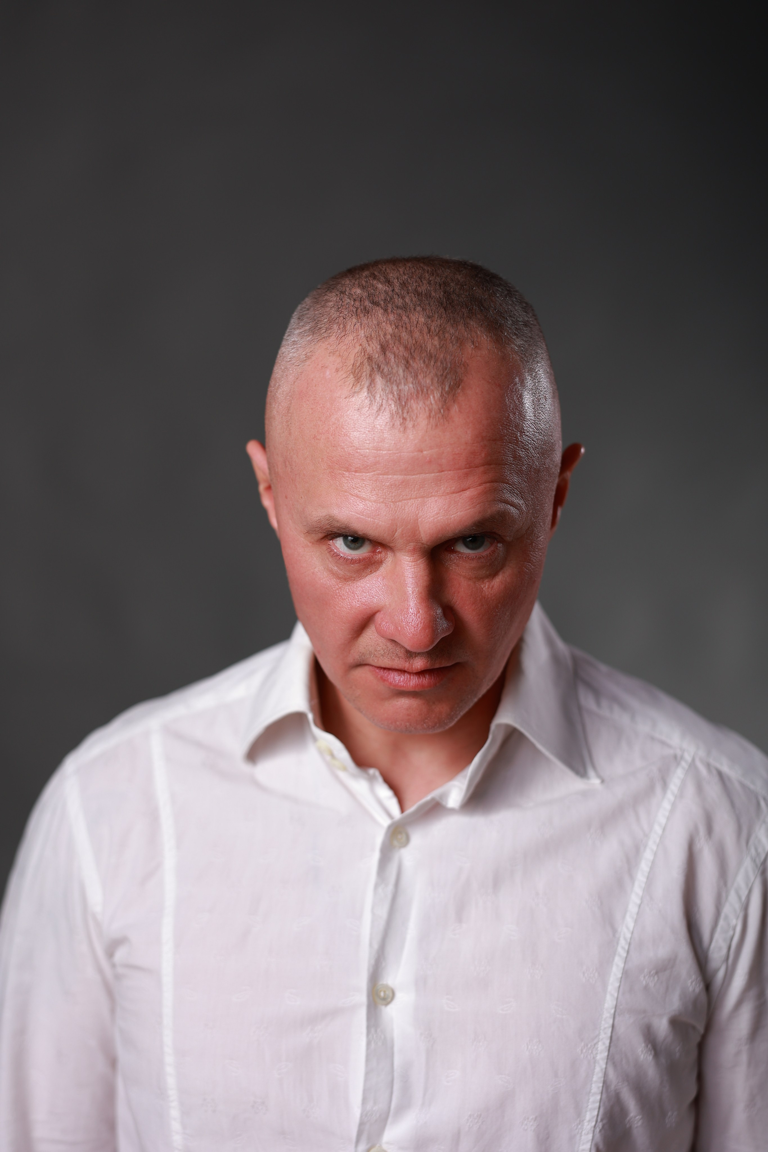 Студийная съёмка. Денис Волк актёр / модель