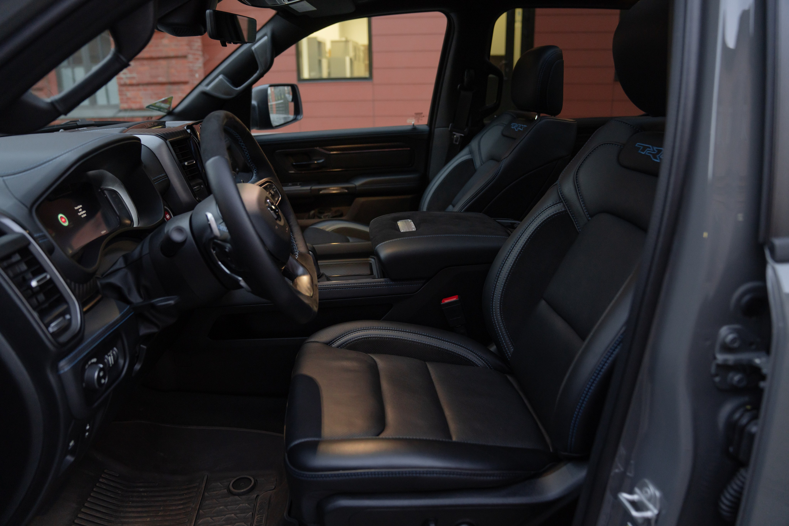 Фото для продажи авто. Фотограф в Санкт-Петербурге Мария Александрова