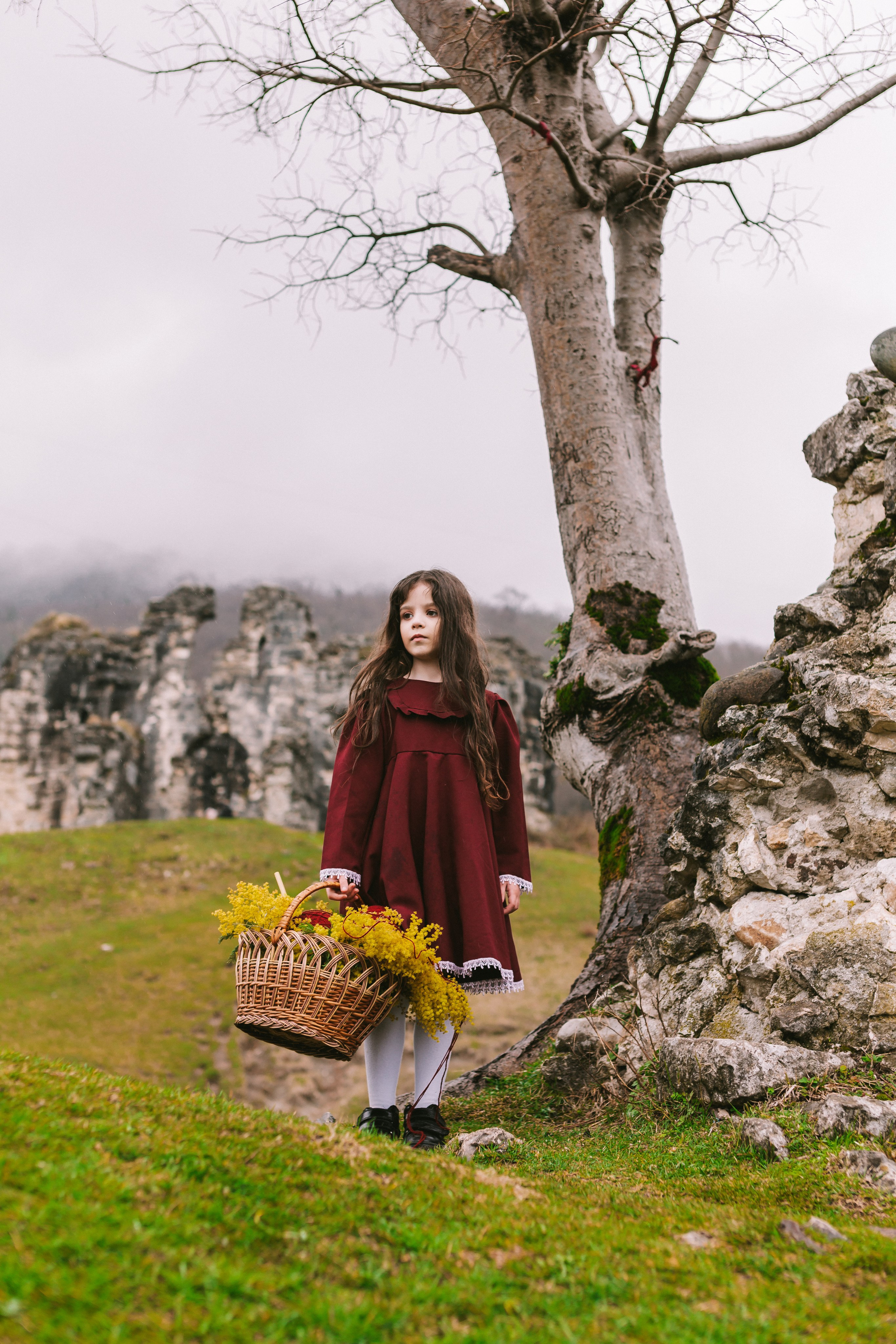 Девочка в горах. Семейный и художественный фотограф в Тюмени Юлия Логинова