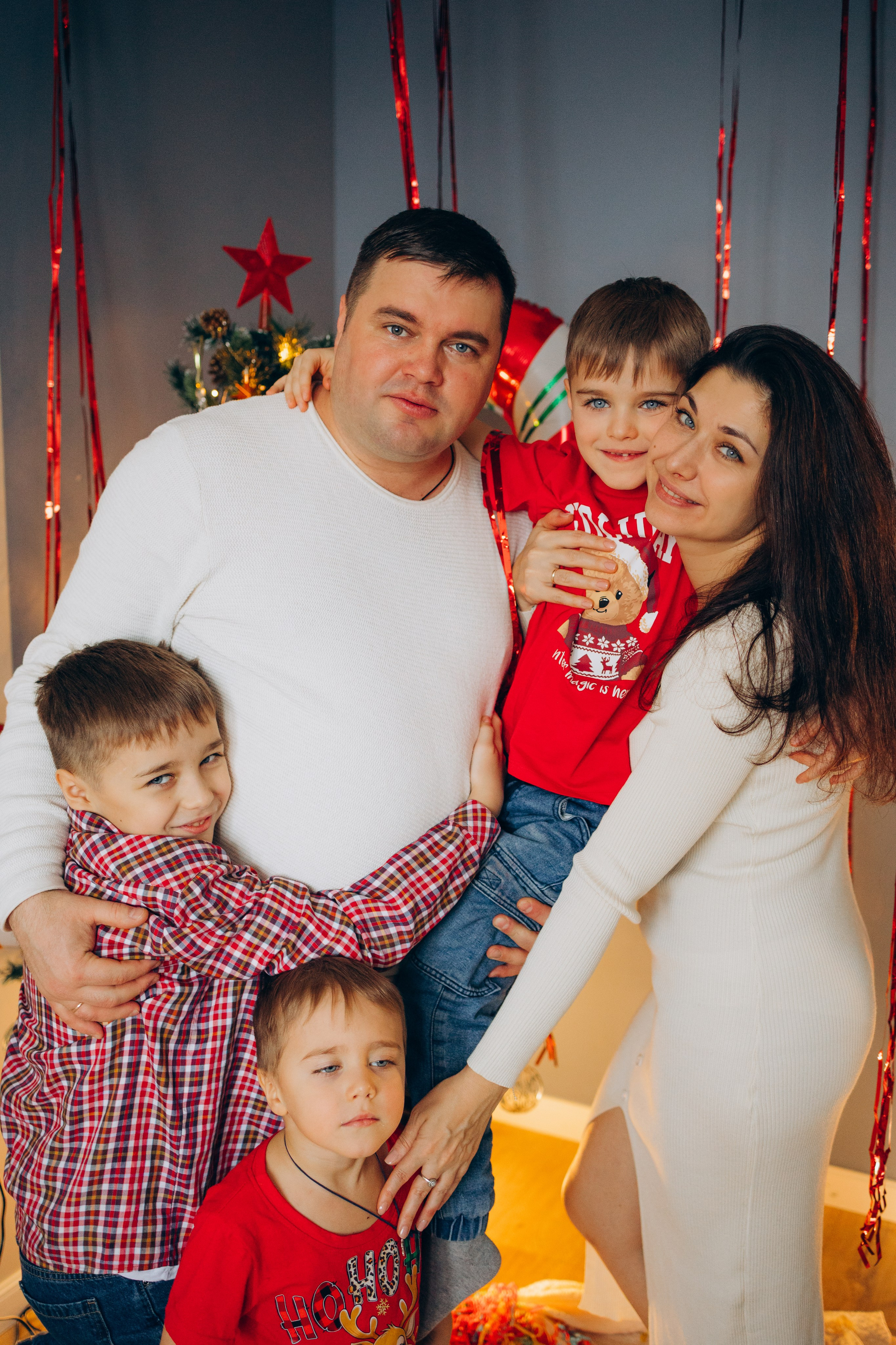 Семья — это тепло объятий и свет улыбок!. Фотограф Москва Светлана Кирюшина