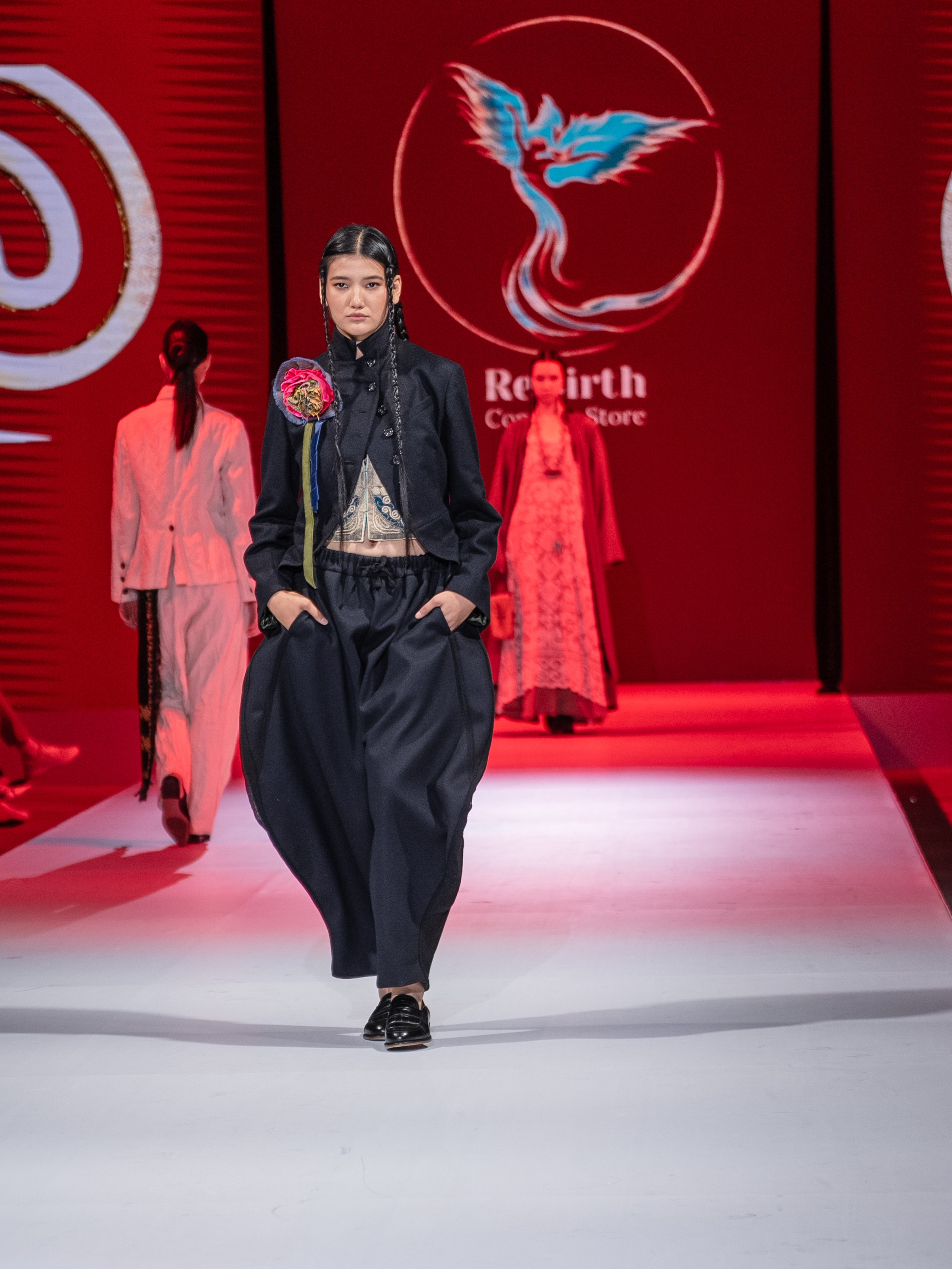 EURASIAN FASHION WEEK Reberth. Сайт Алматинского НЮ АРТ, будуар и фэшн фотографа Дениса Карпенко
