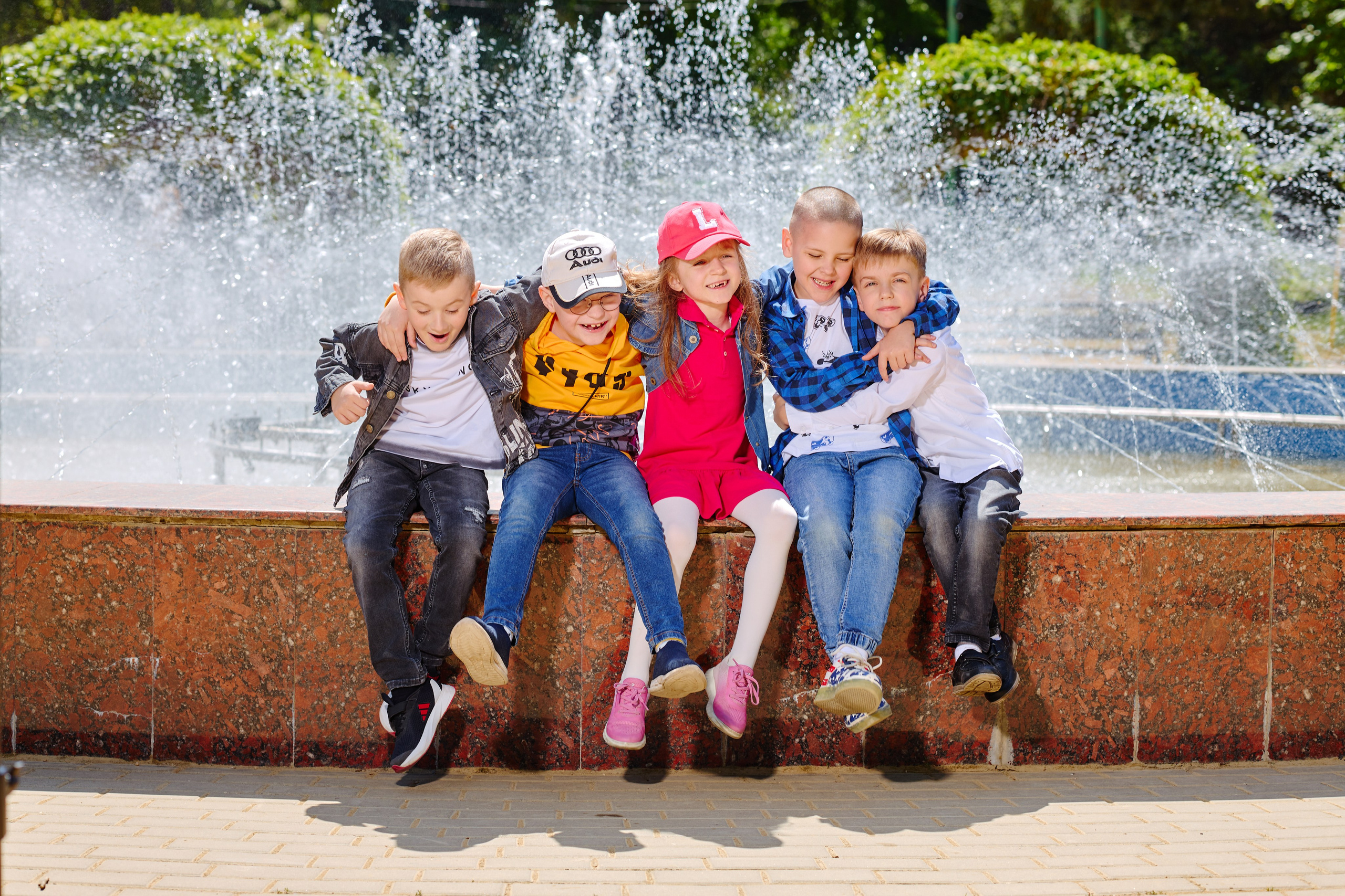 Сьемка в парке для выпускного альбома детский садик № 20. Фотограф Выпускные альбомы Таганрог Сергей Коробченко