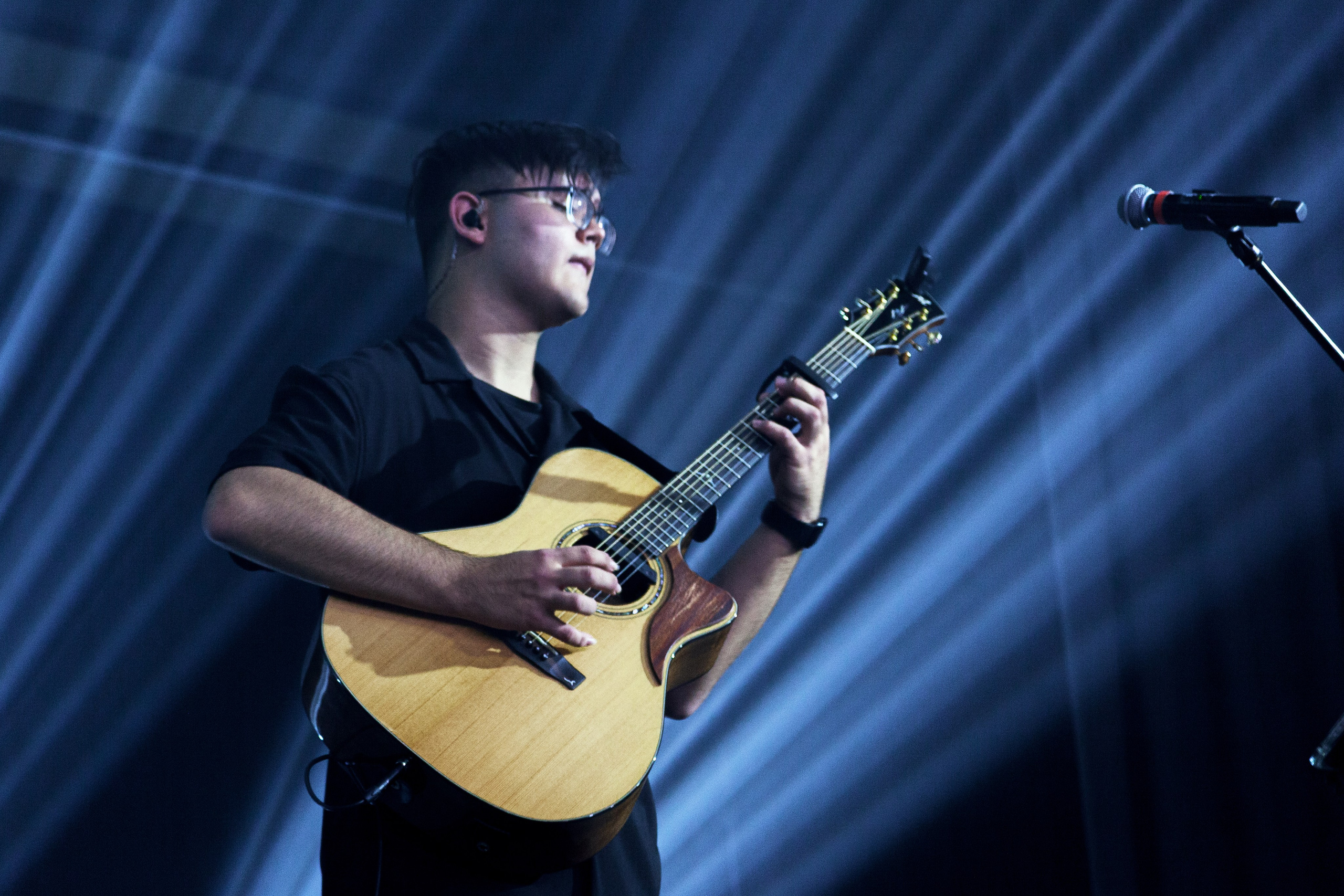 Дамир. Сольник Ноябрь 2025. Design Muginov