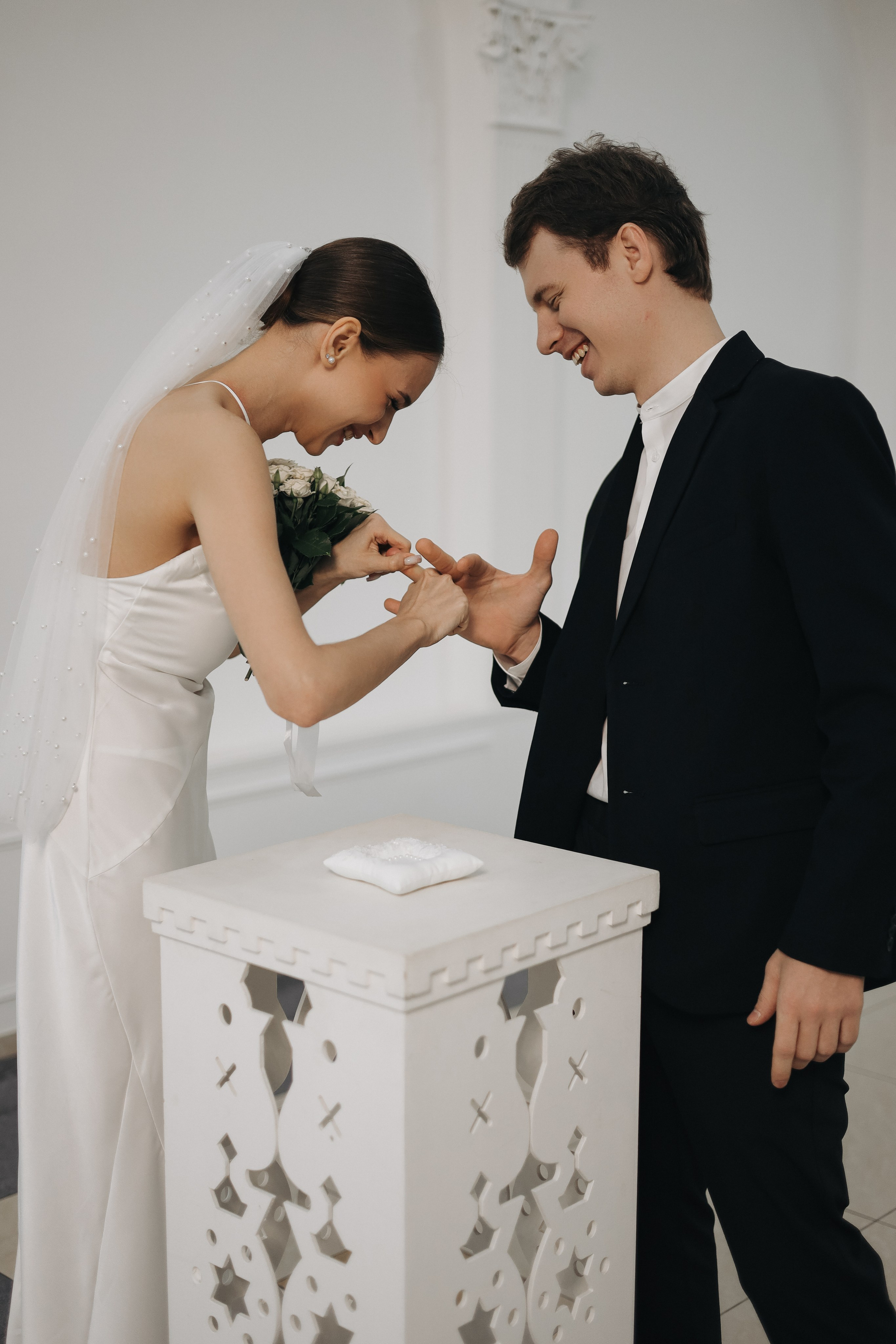 Олеся и Даня. Роспись в Таганском ЗАГСе. Диана Чечель. Свадебный и семейный фотограф в Москве