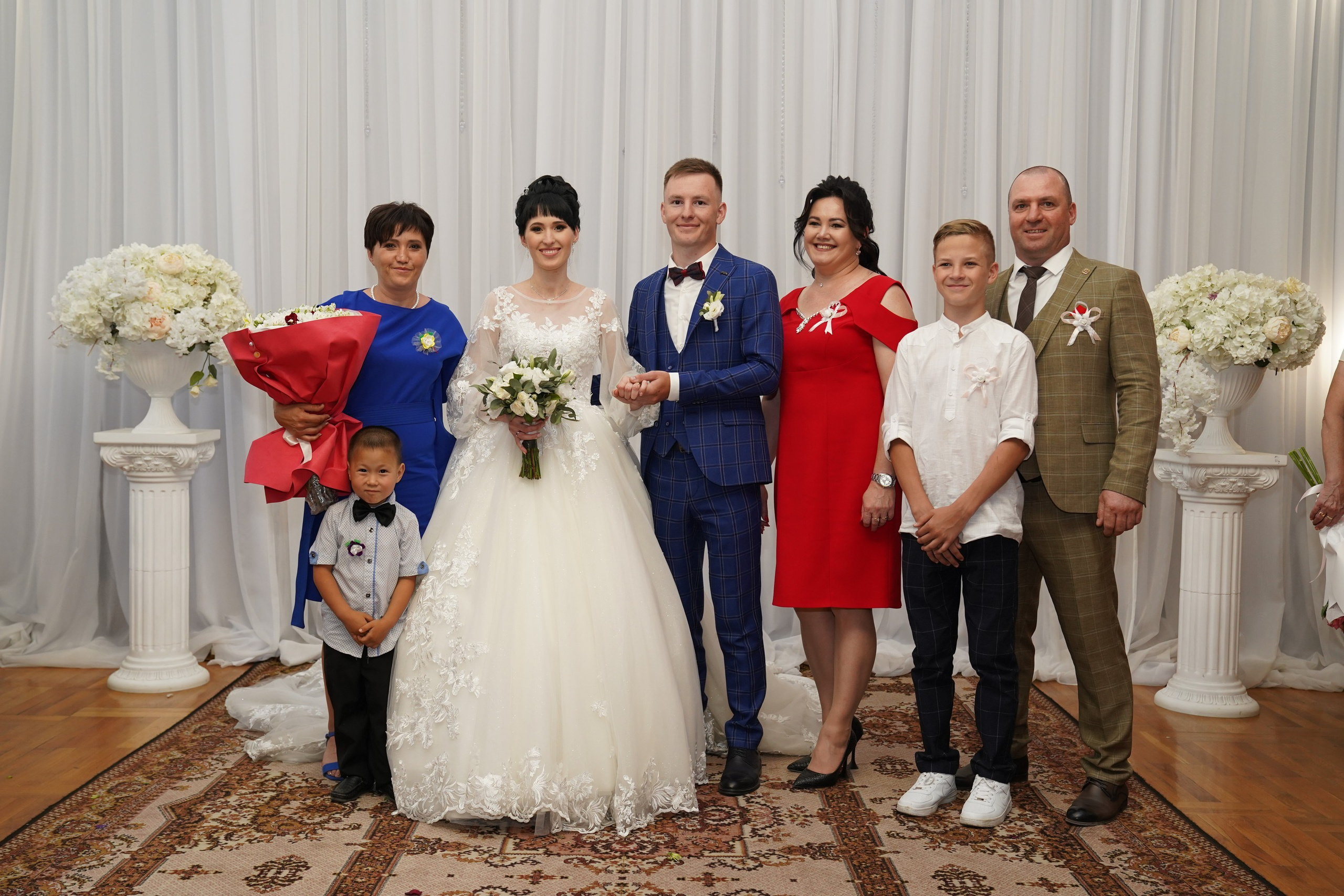 Макс и Анна. MEMENTO.Выпускные альбомы, школьные, юбилейные и другие книги. Ростов-на-Дону