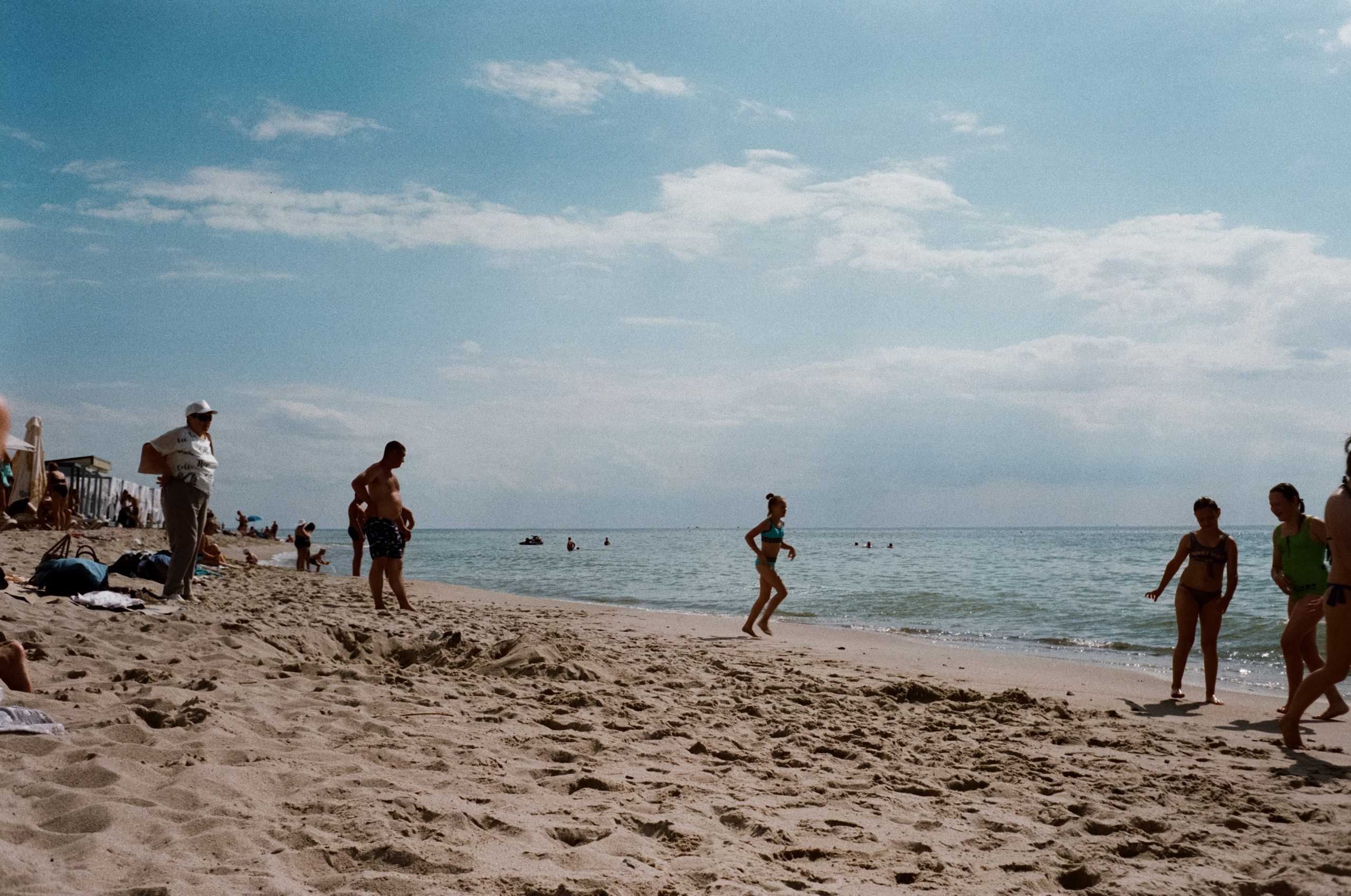 Калининград, пляж в Янтарном / Minox 35 GT (2) / Fujicolor 200 at ISO 100