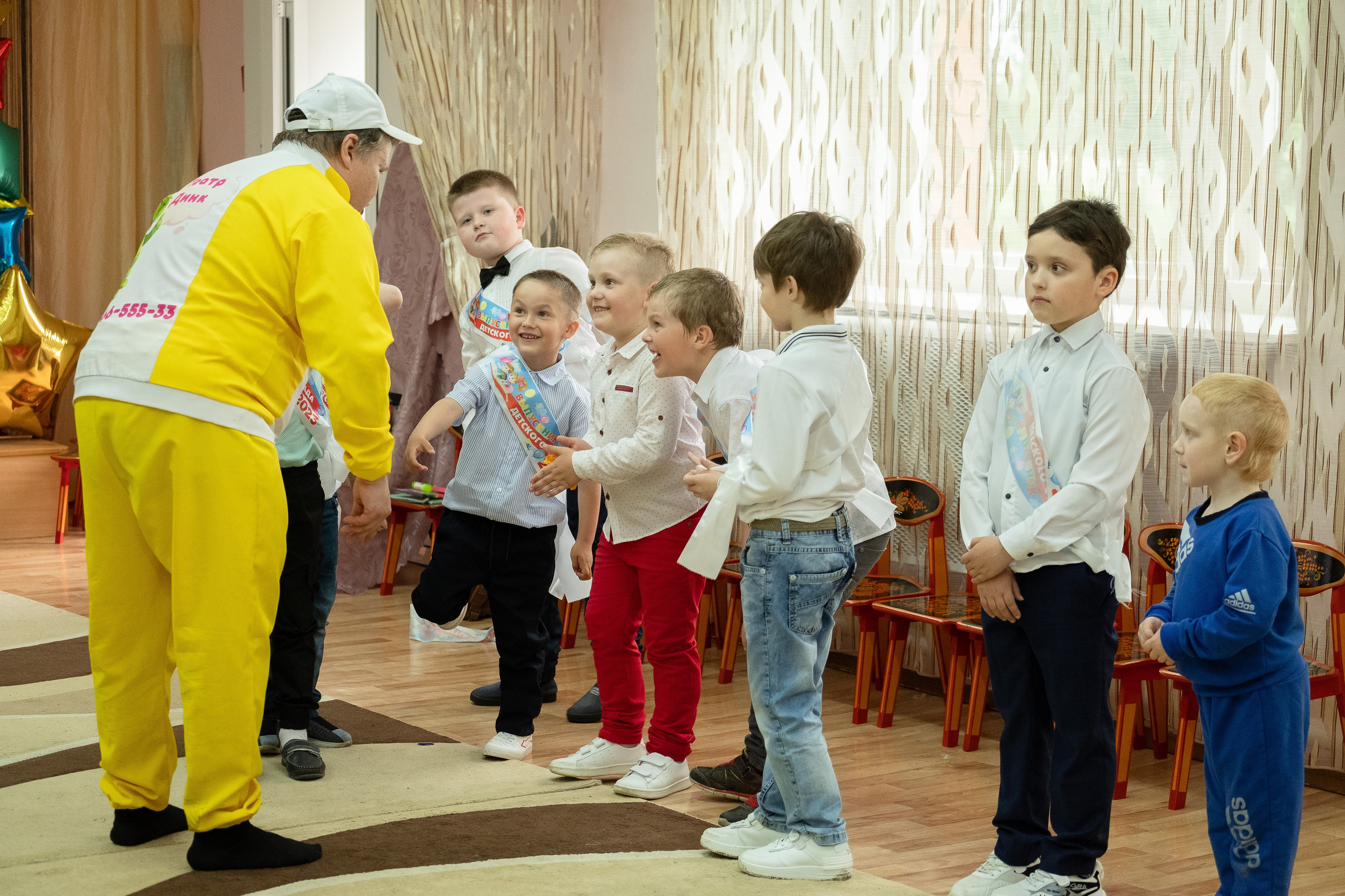 Детские праздники. Выпускные альбомы в Ярославле и Ярославской области Ярко Фото