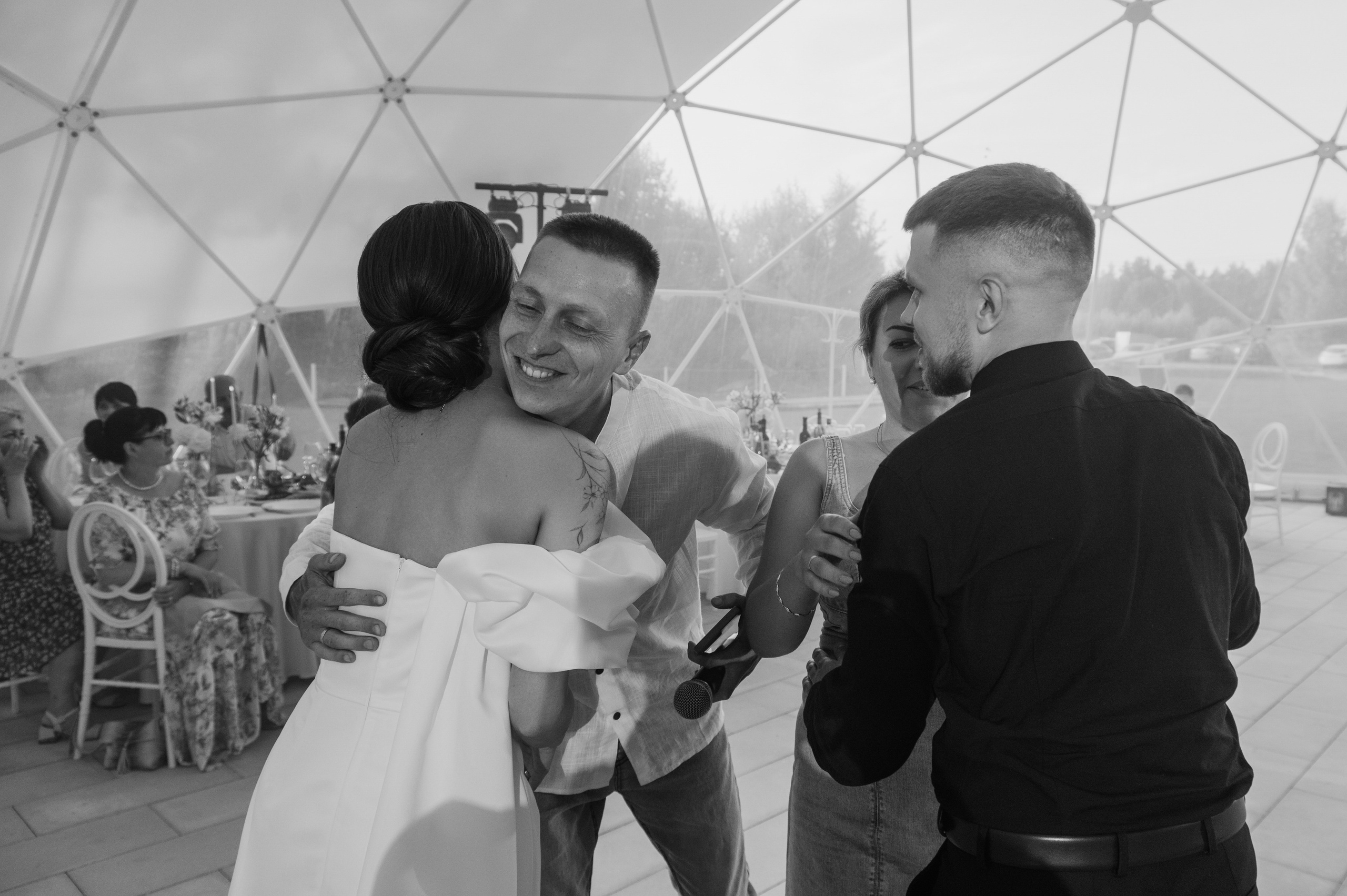 Свадебная фотосессия с утром невесты и красивым свадебным банкетом. Свадебный фотограф в Твери, Москве и Санкт-Петербурге Денисова Екатерина