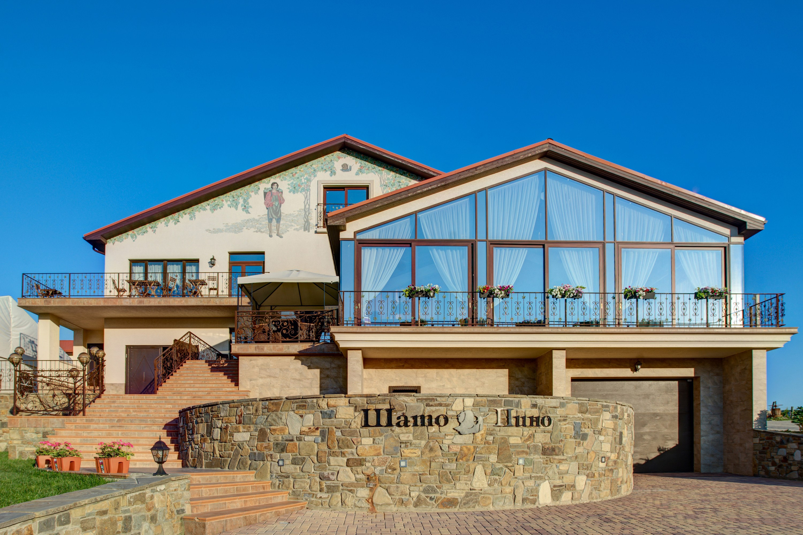 Агротуристический комплекс Chateau Pinot. Интерьерный фотограф в Сочи | Роман Сусленко