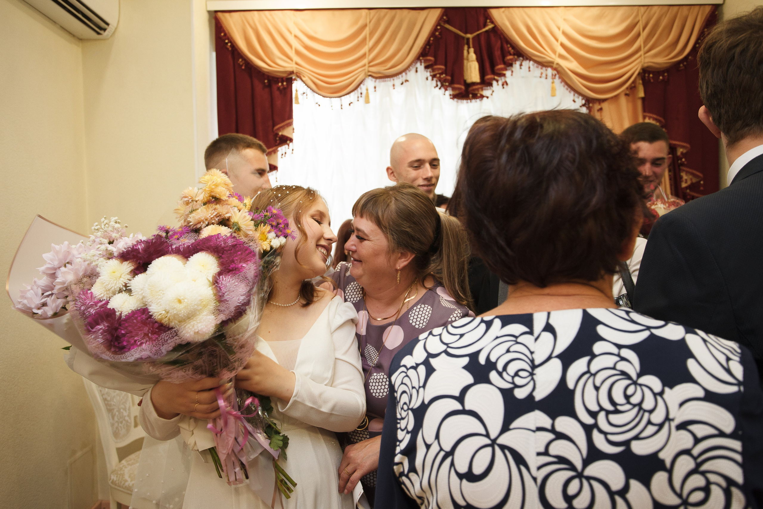 Свадебная фотосессия в Саяногорске. Портреты с душой: Иван Зиновьев -Фотограф в Саяногорске