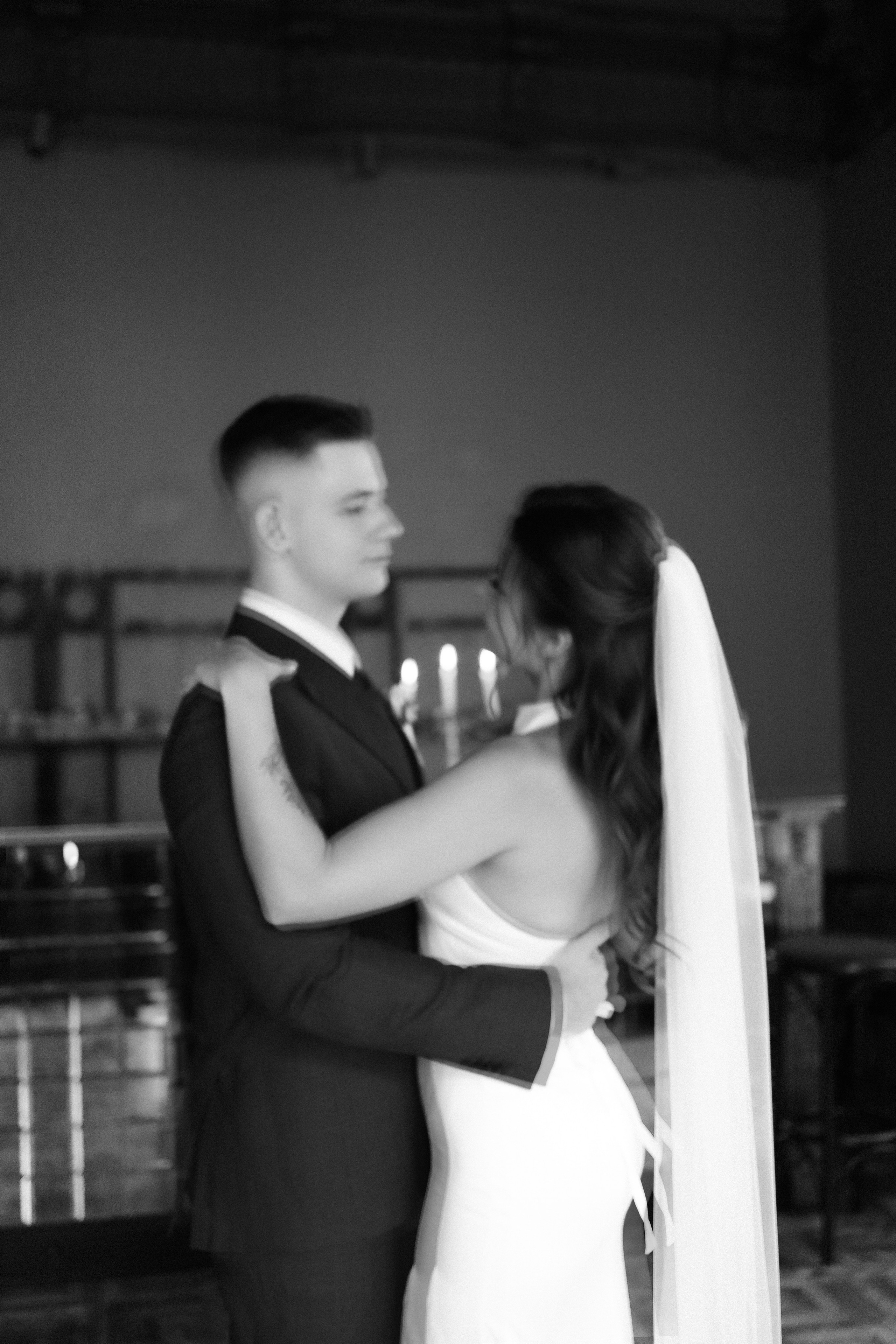 М. + В. Таганский загс, студийная лавстори. Семейный и lovestory фотограф в Москве Светлана Коняхина