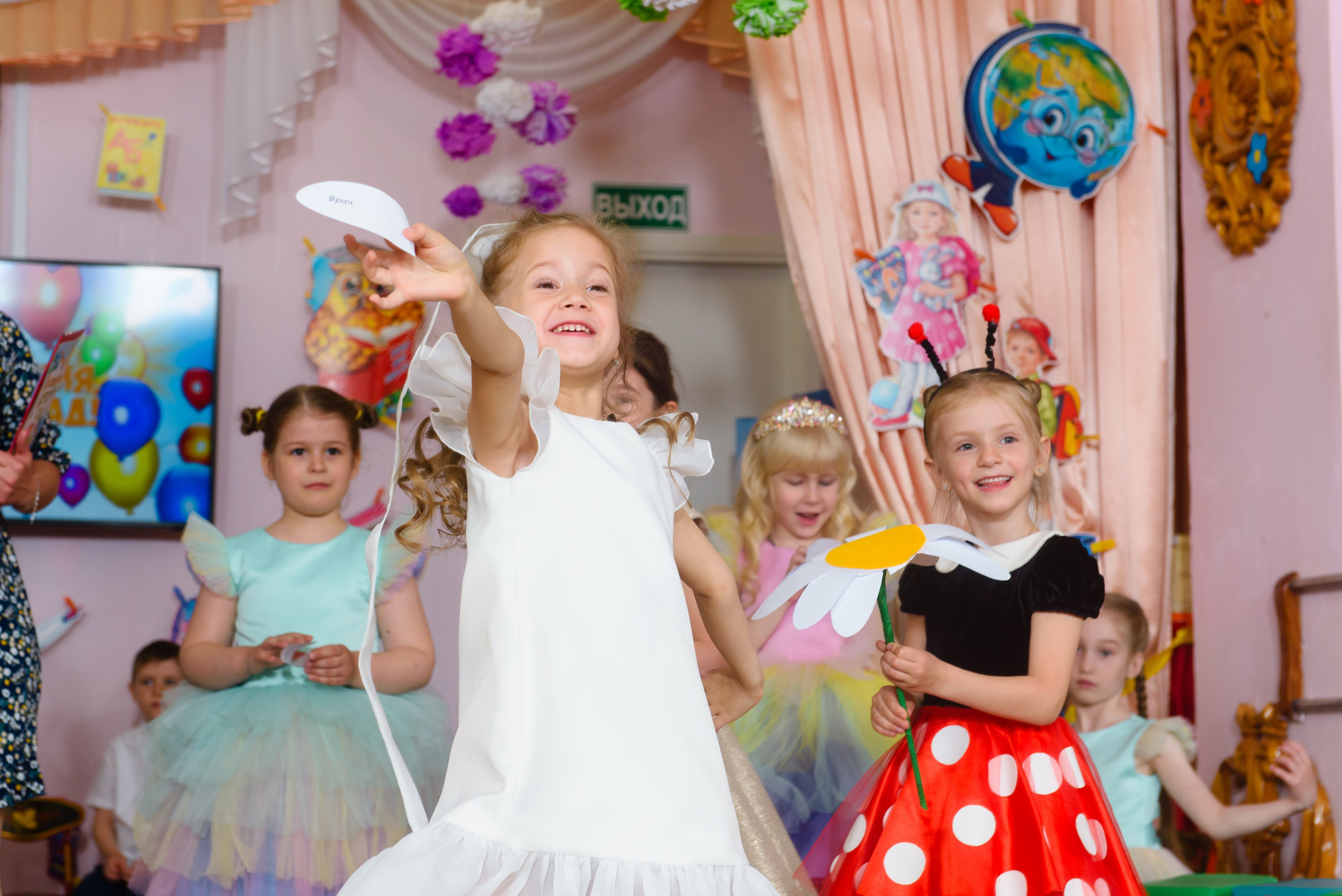 Фотосъемка выпускного в детском саду и школе. Томск. Студия выпускных альбомов Ольги Галкиной. Томск