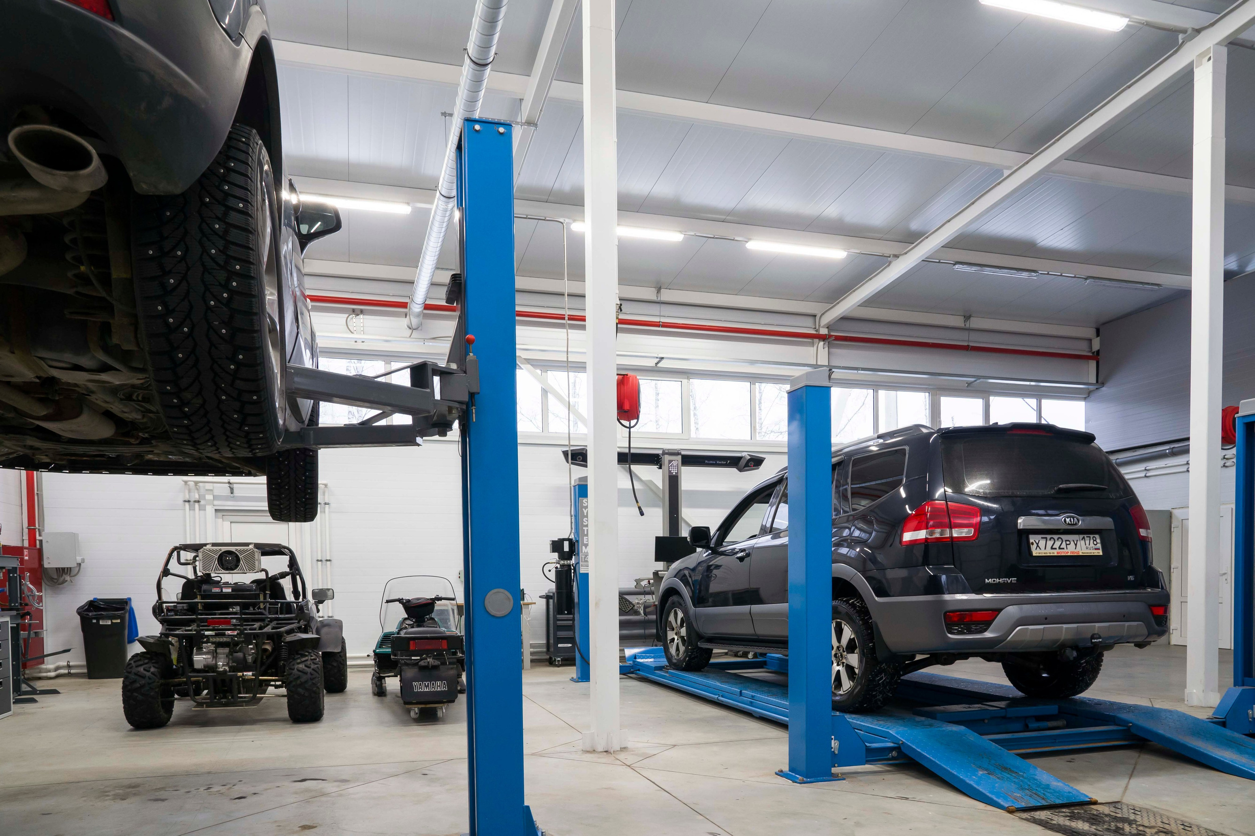 Съемка автосервиса автомойки. Фотограф в Санкт-Петербурге. Репортажная и все съёмки для бизнеса