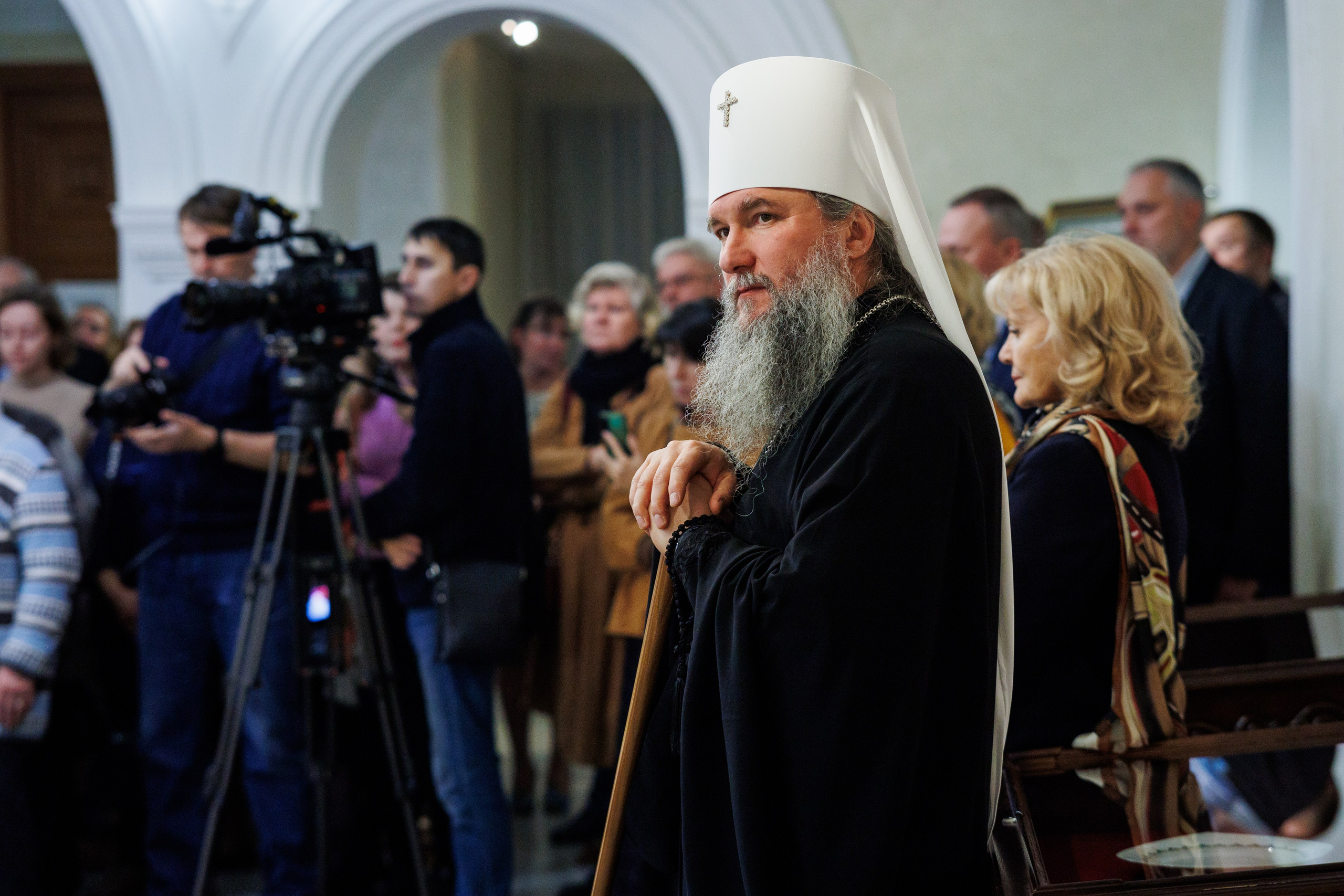 Митрополит Евгений общественное мероприятие, архиерей и пресса Екатеринбург, репортажный портрет