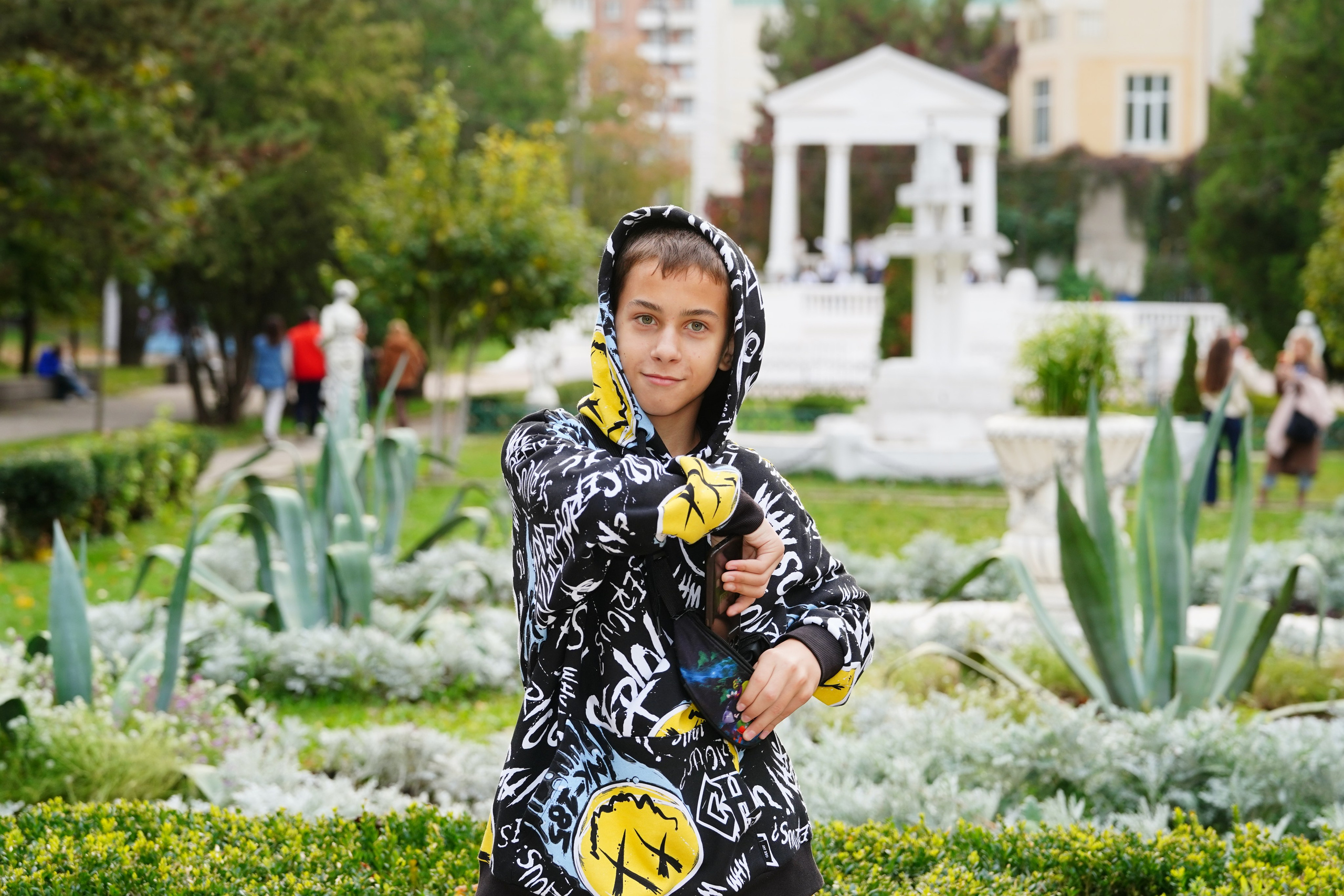 Парк Горького 6 класс. MEMENTO.Выпускные альбомы, школьные, юбилейные и другие книги. Ростов-на-Дону