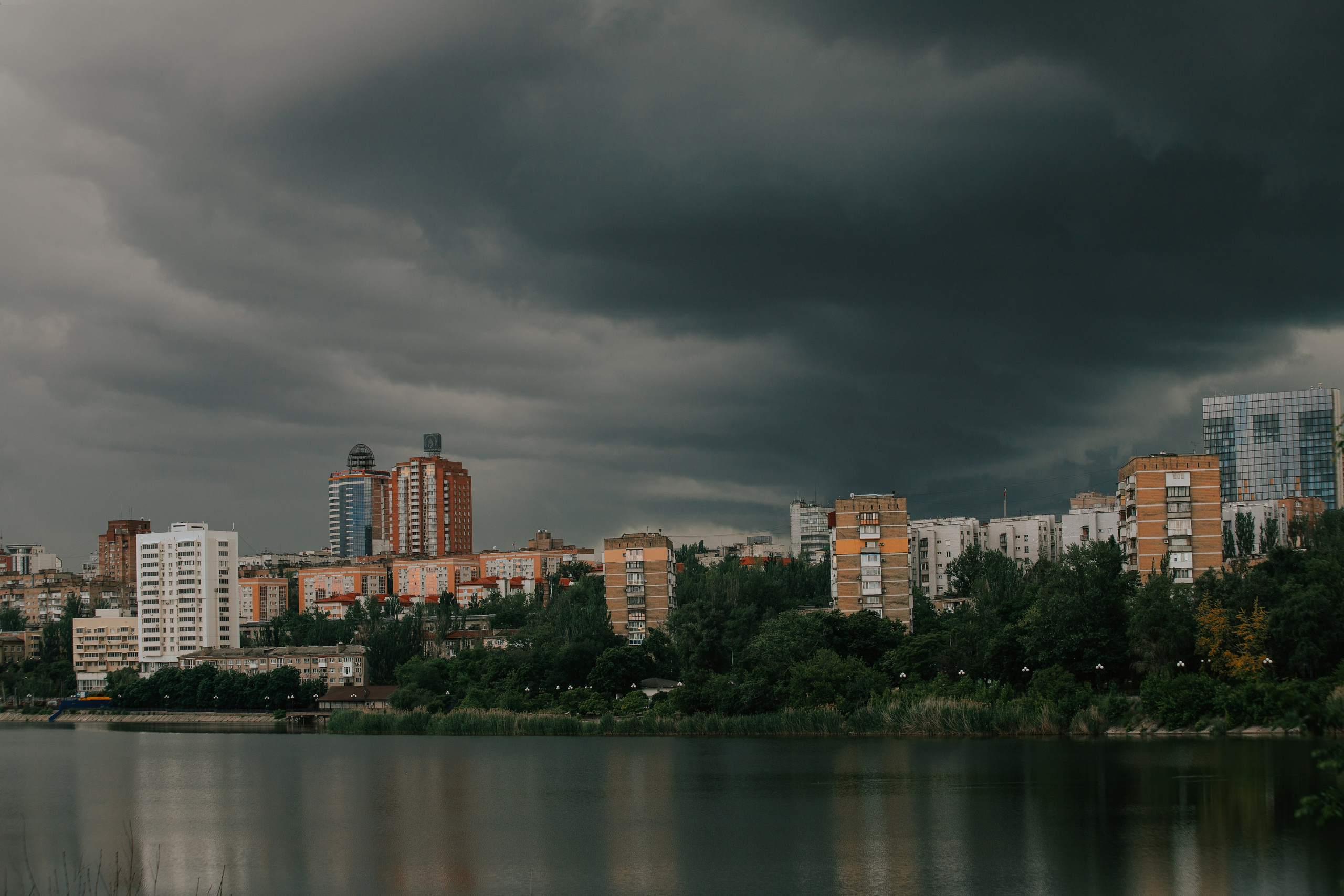 Город вокруг меня. Фотограф. Пейзажи, макро, портреты. Город Енакиево, без границ в съёмке