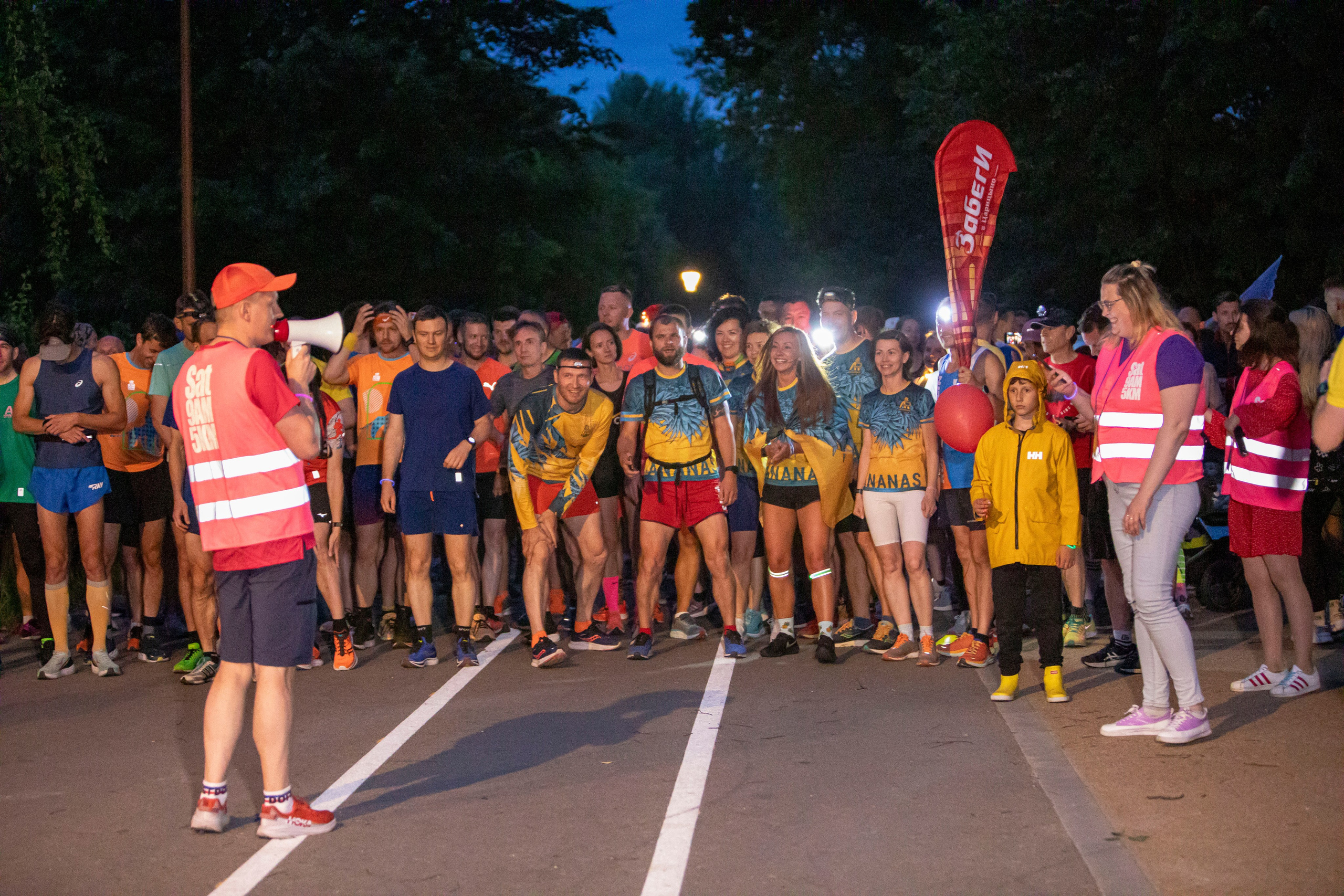 S95 Кусково, ночная тема, 2 июля 2023 г. Фотограф Сергей Ловкий