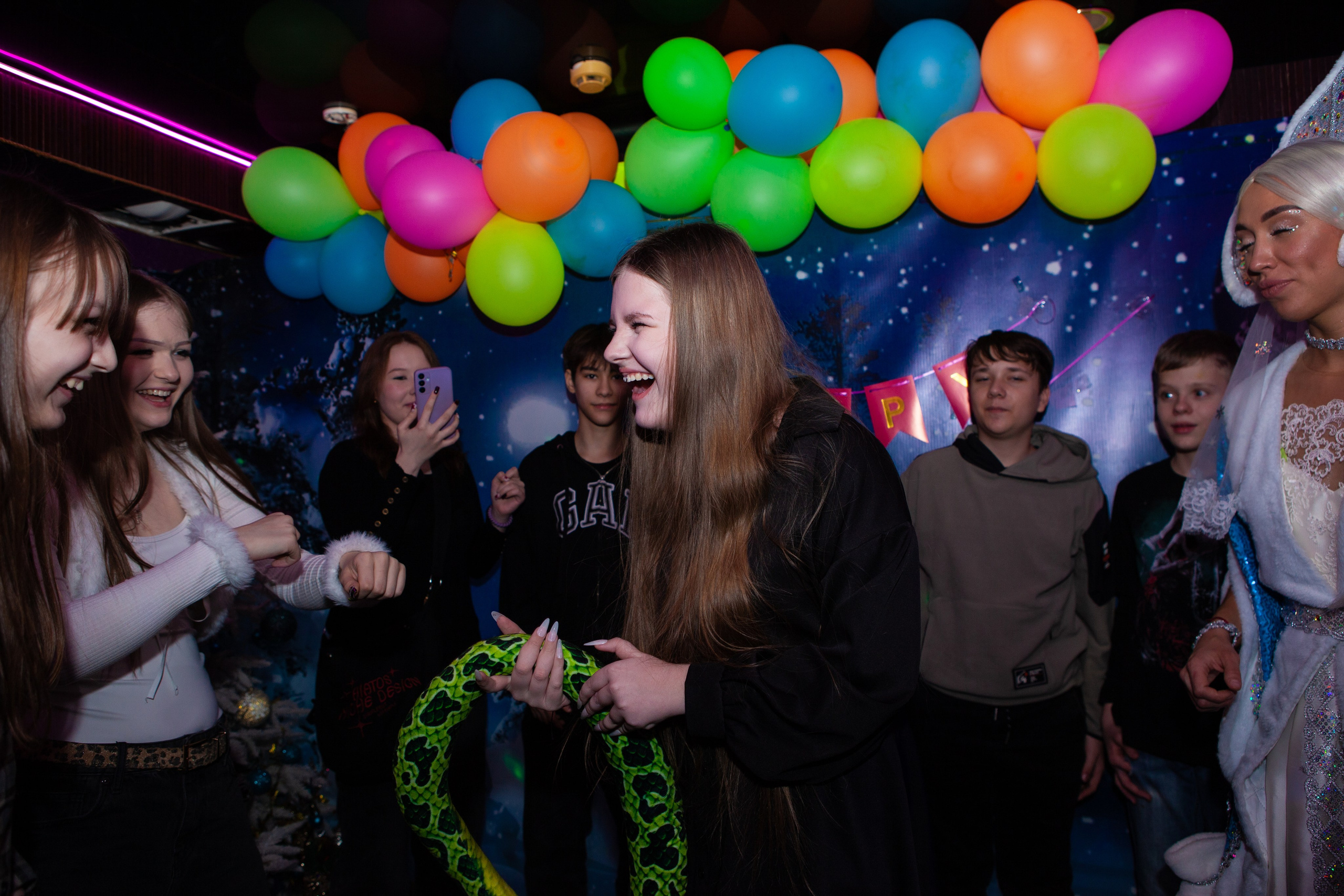 Корпоратив в Волшебном микрофоне 28.12.24. Медиа-продюсер и фотограф Сорокина Кристина г. Благовещенск