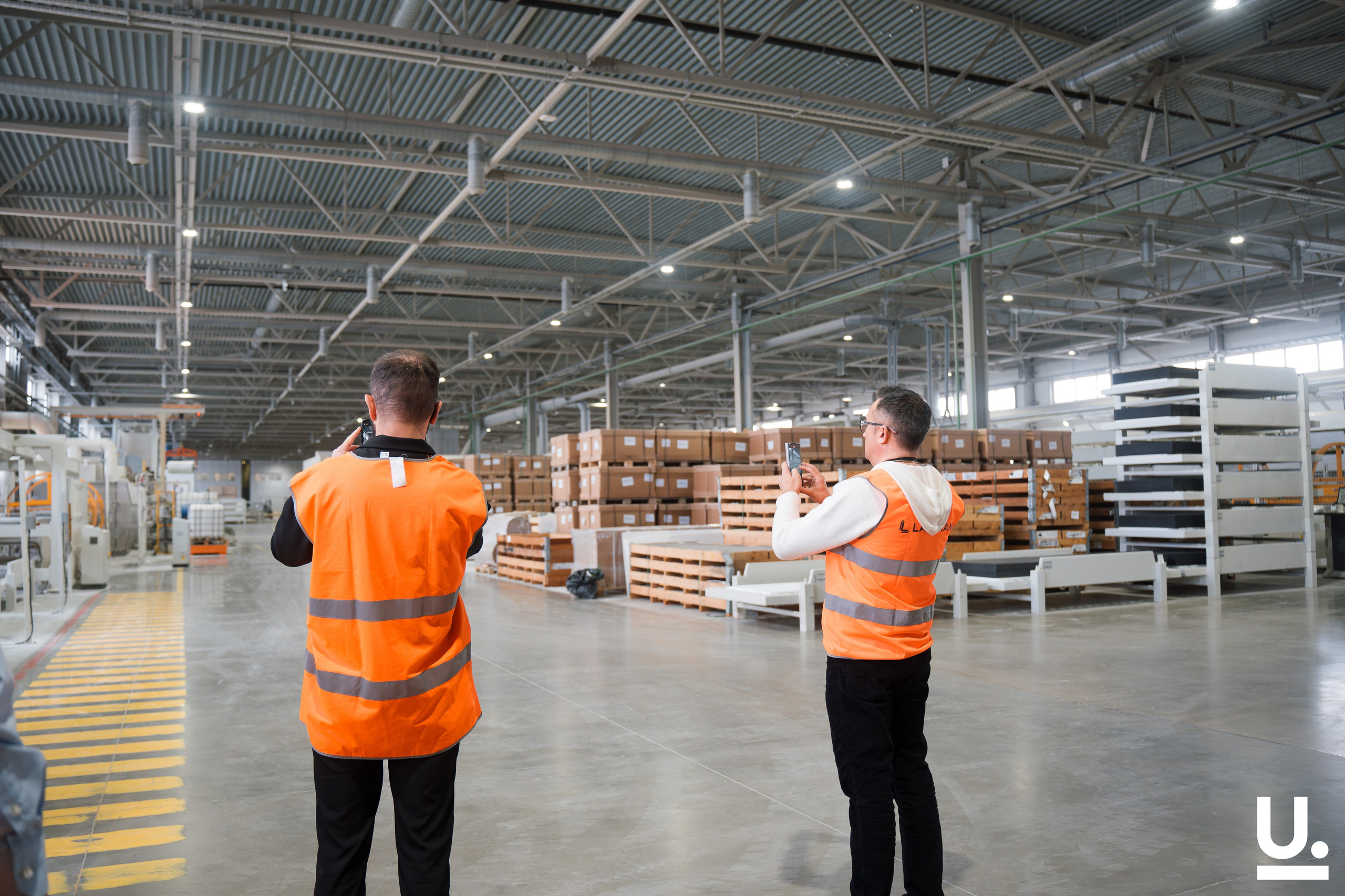 Репортажная фотосъемка экскурсий на производство. Репортажный фотограф в Москве Вадим Галанин