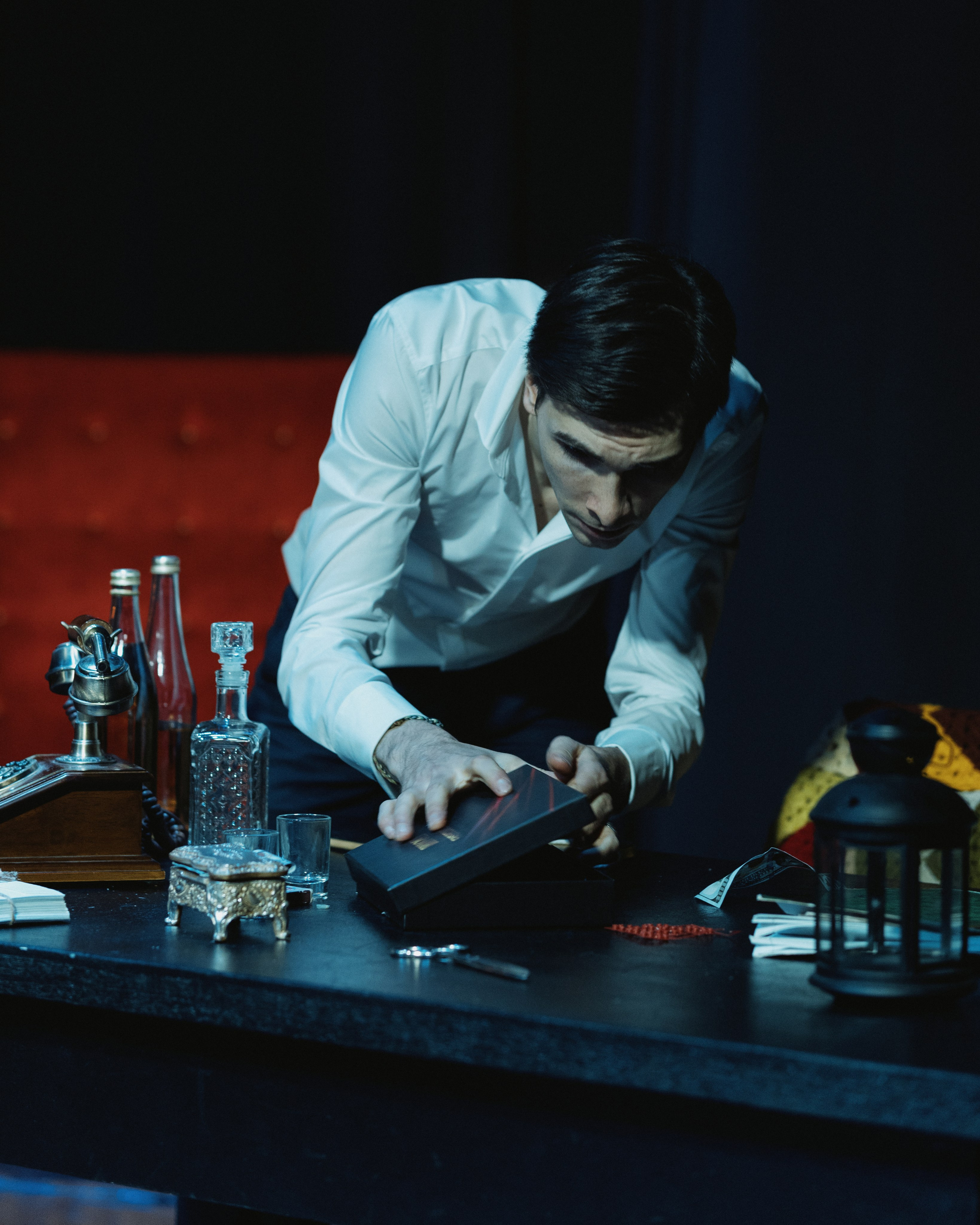 Спектакль «Зойкина Квартира». Репортажный и портретный фотограф Андрей Гаровский