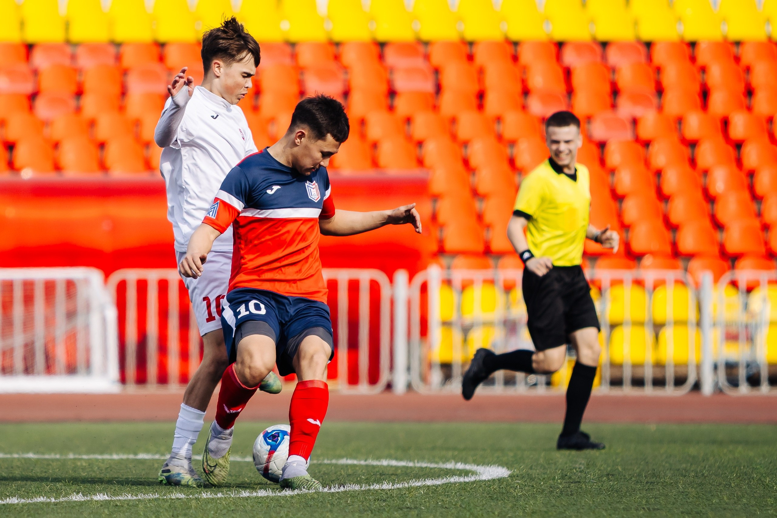 ФК «Металлург-Магнитогорск» vs ФК «ОСШ-Челябинск-М» // 05.04.25. Денис Прохоров Фотограф в г. Магнитогорск