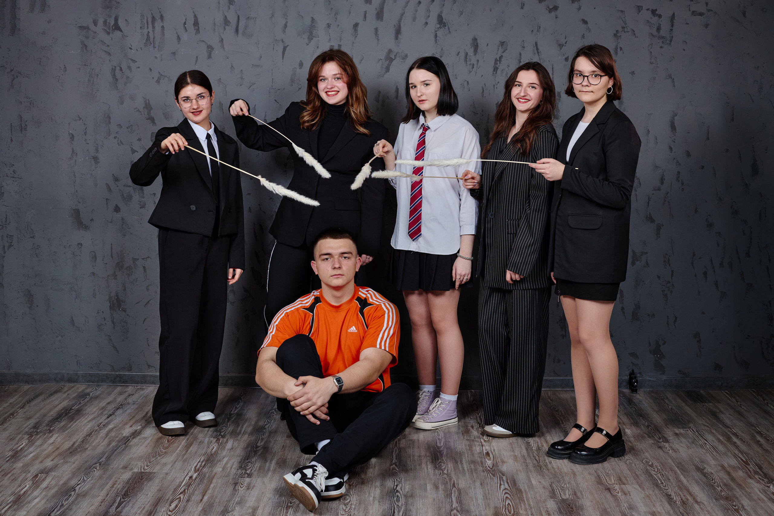 Сьемка выпускного альбома в студии DARK LOFT таганрог. Фотограф Выпускные альбомы Таганрог Сергей Коробченко