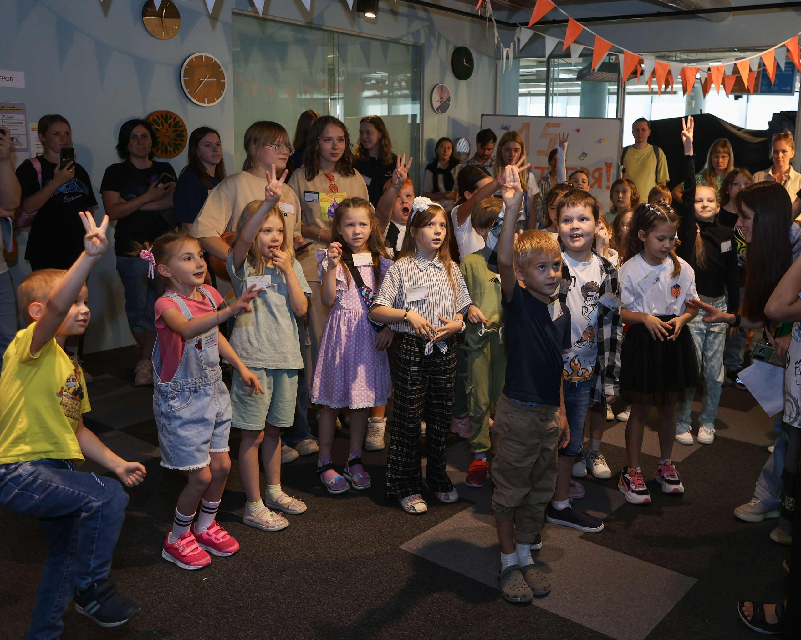 Новый учебный год в Школе Фоксфорд 1-2 классы. Выпускные альбомы и школьный фотограф в Подольске, Троицке, Щербинке, Москве и Московской области