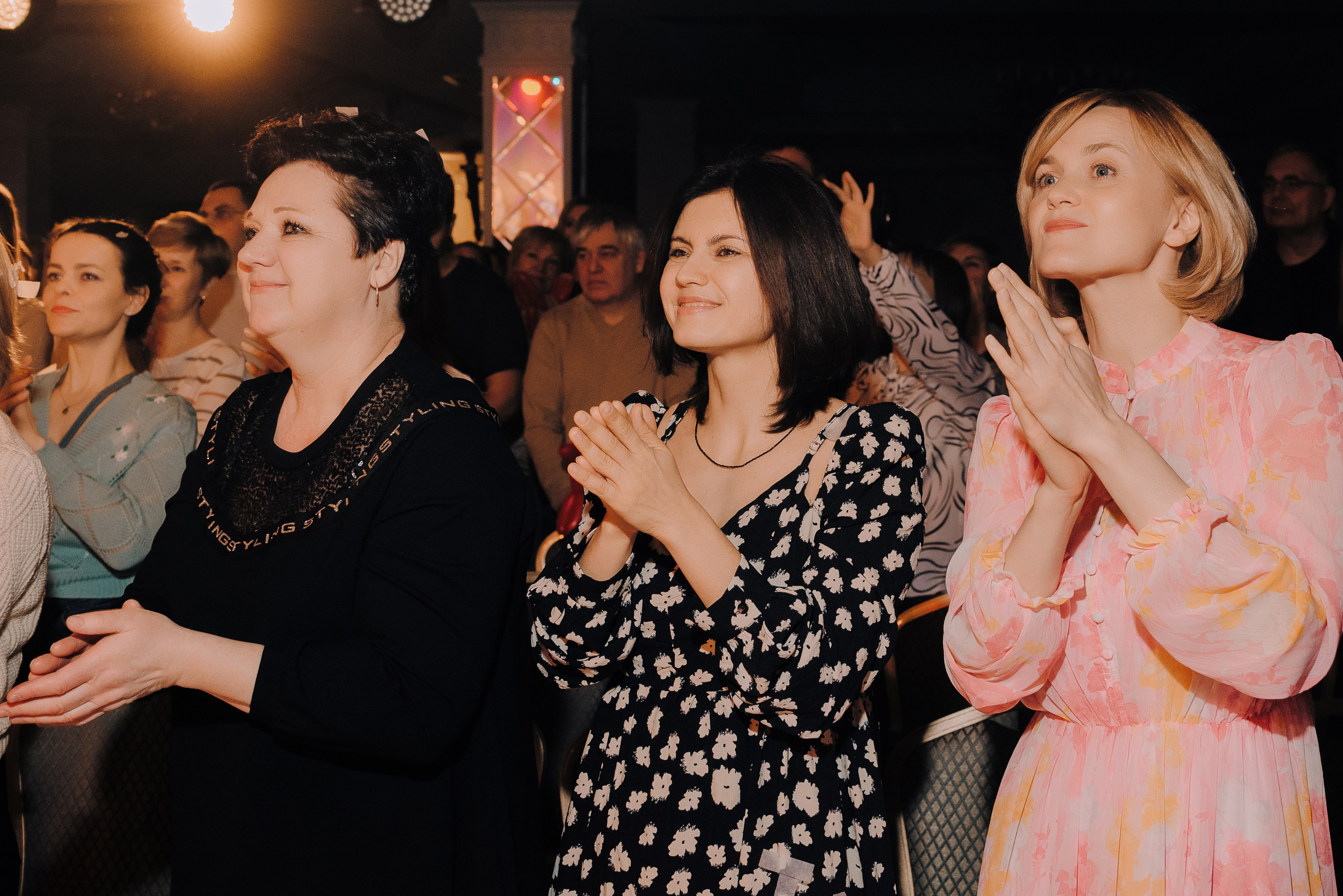 СПЕКТАКЛЬ «ВОЛШЕБНЫЕ ОЧКИ» ОПТИК-ЦЕНТР. Репортажный фотограф Зуев Роман г. Челябинск