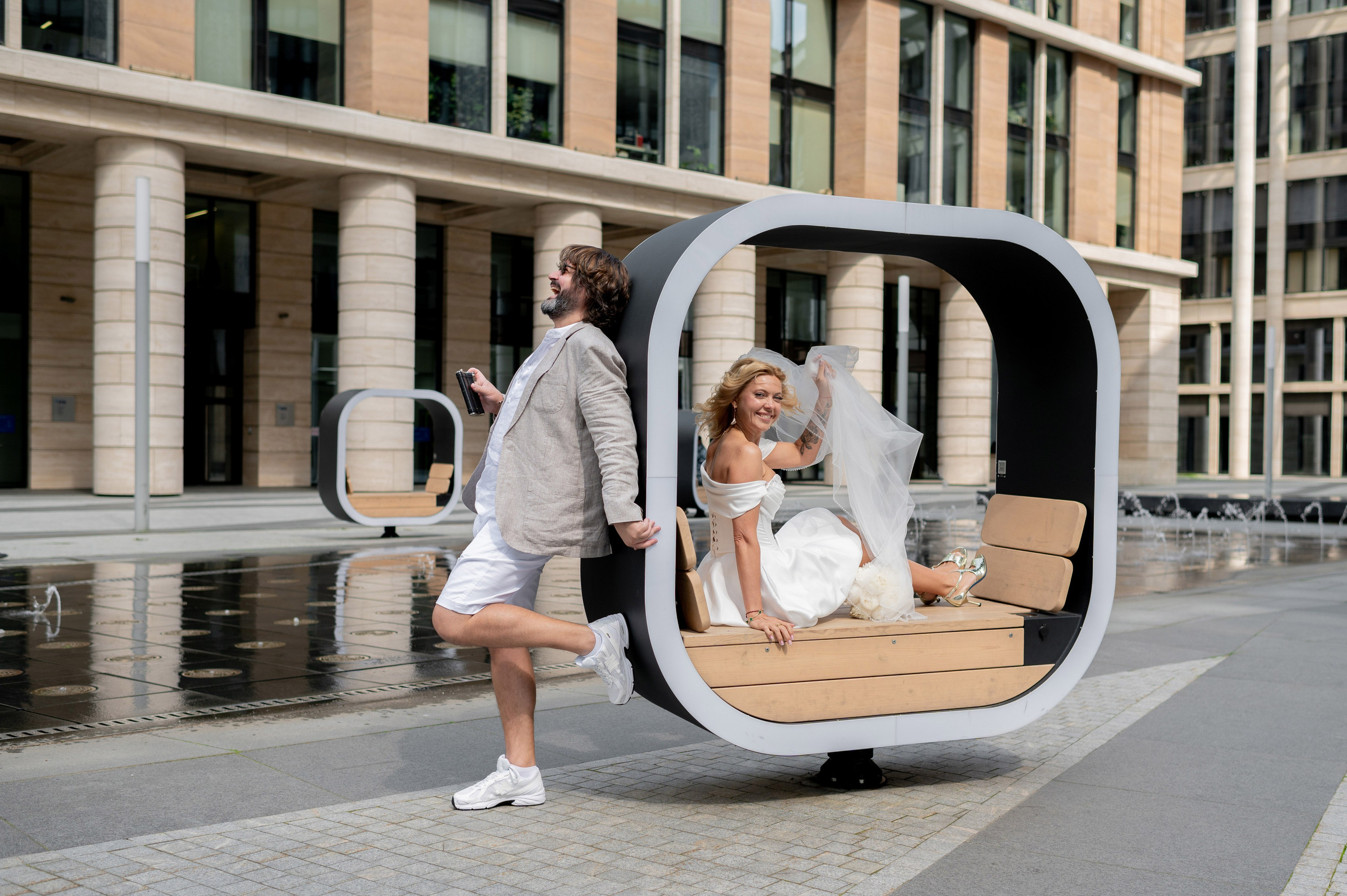 Юлия и Павел (сборы невесты, Невская ратуша, красный Buick, прогулка по рекам на катере). Портретный, семейный и свадебный фотограф в Санкт-Петербурге и в Пушкине Ширяев Денис