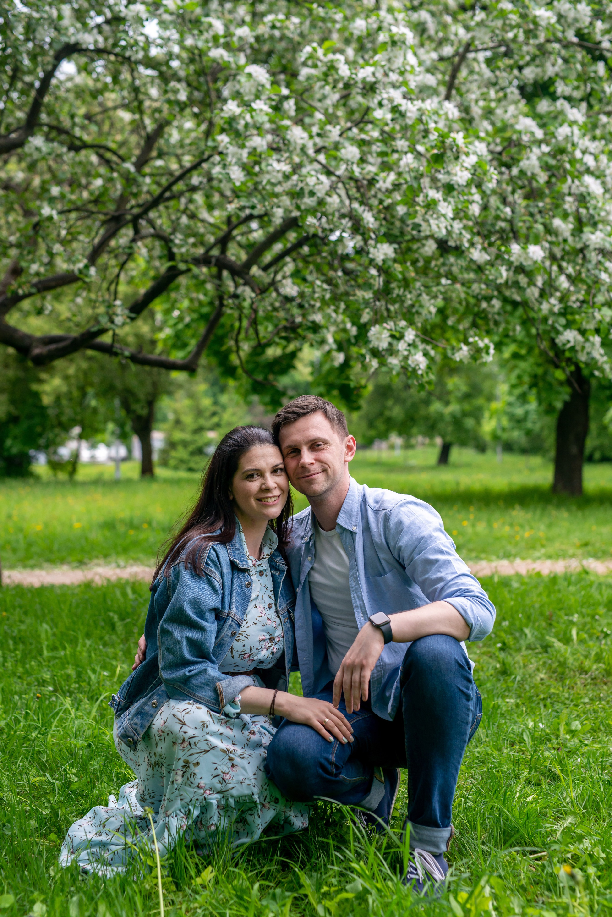 Наташа и Дима (фотосессия в цветущих садах). Портретный, семейный и свадебный фотограф в Санкт-Петербурге и в Пушкине Ширяев Денис