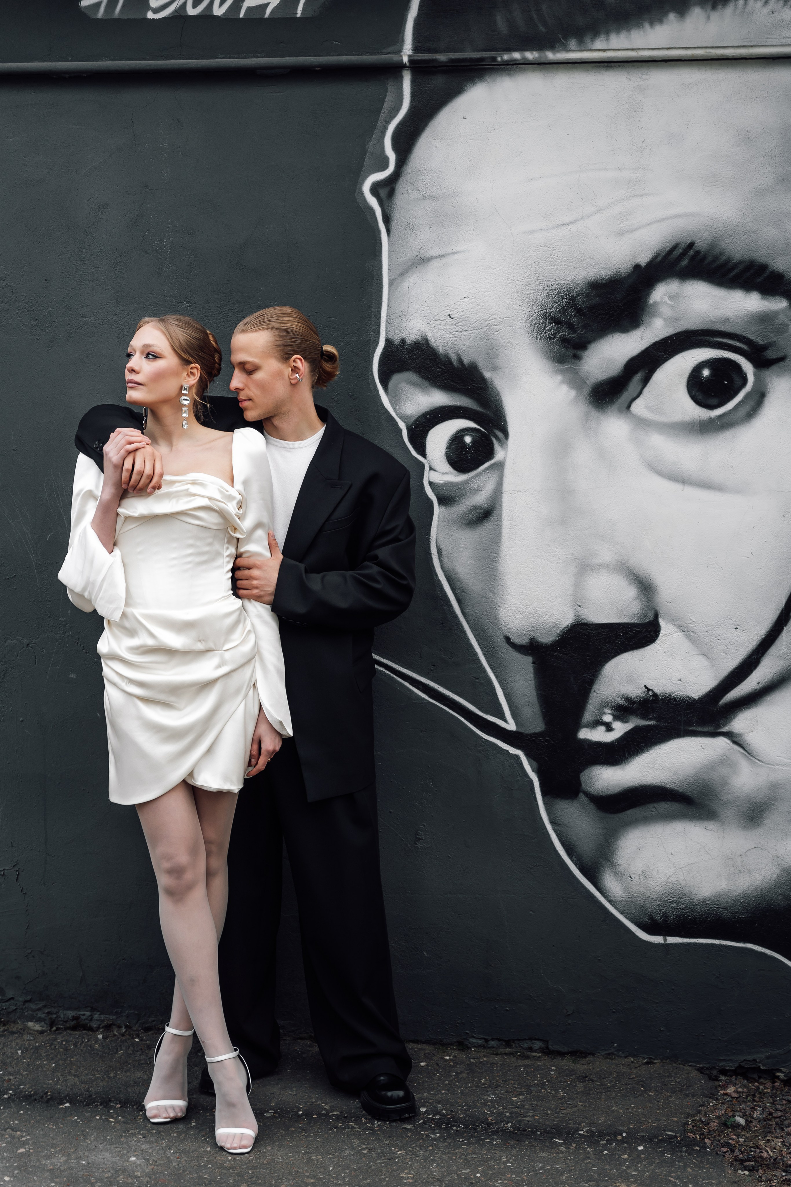 Фотограф на свадьбу Тамбов Павел Четвертков: современные образы, уличный стиль.