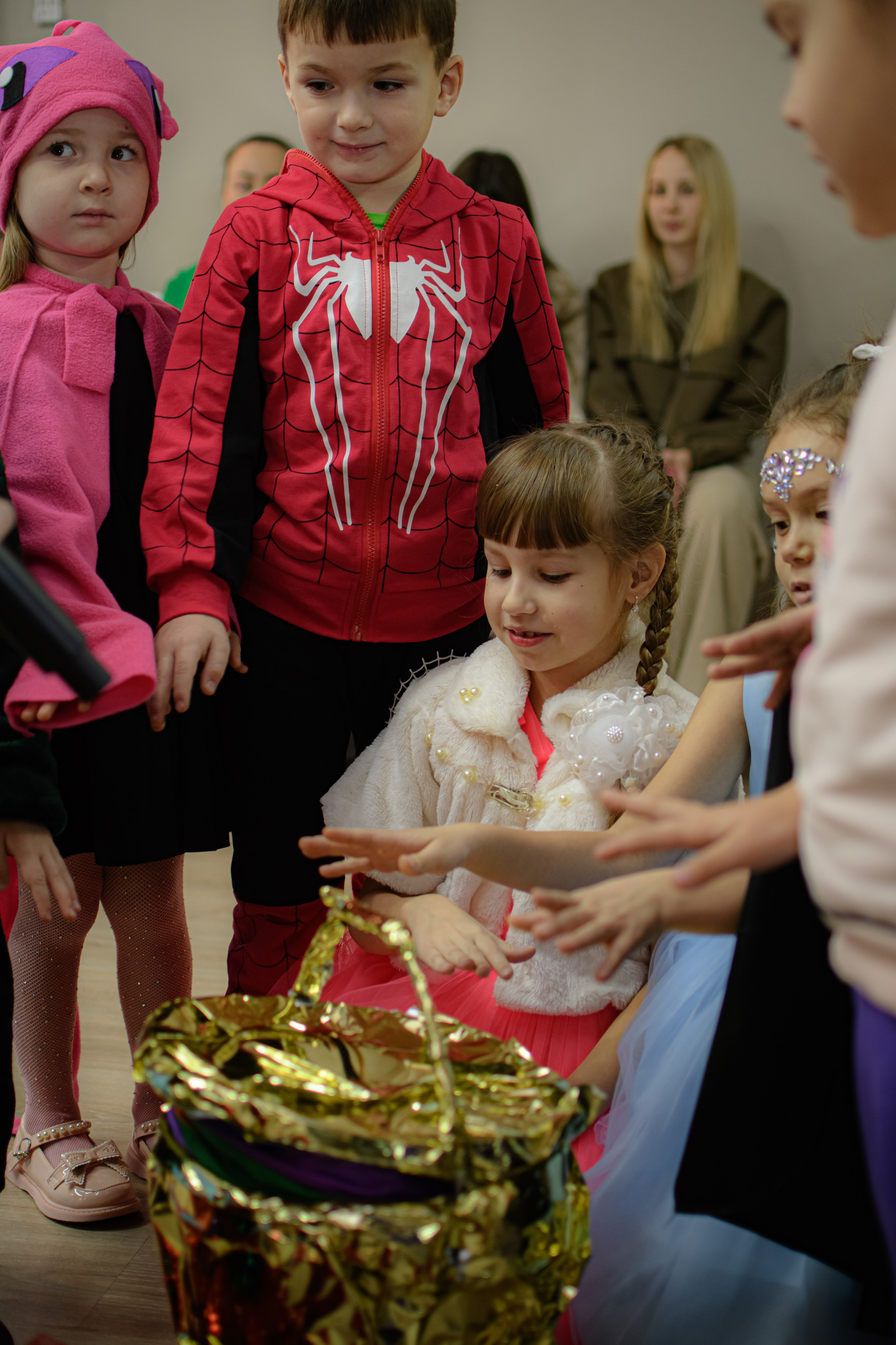 HAPPY NEW YEAR. Photokarish