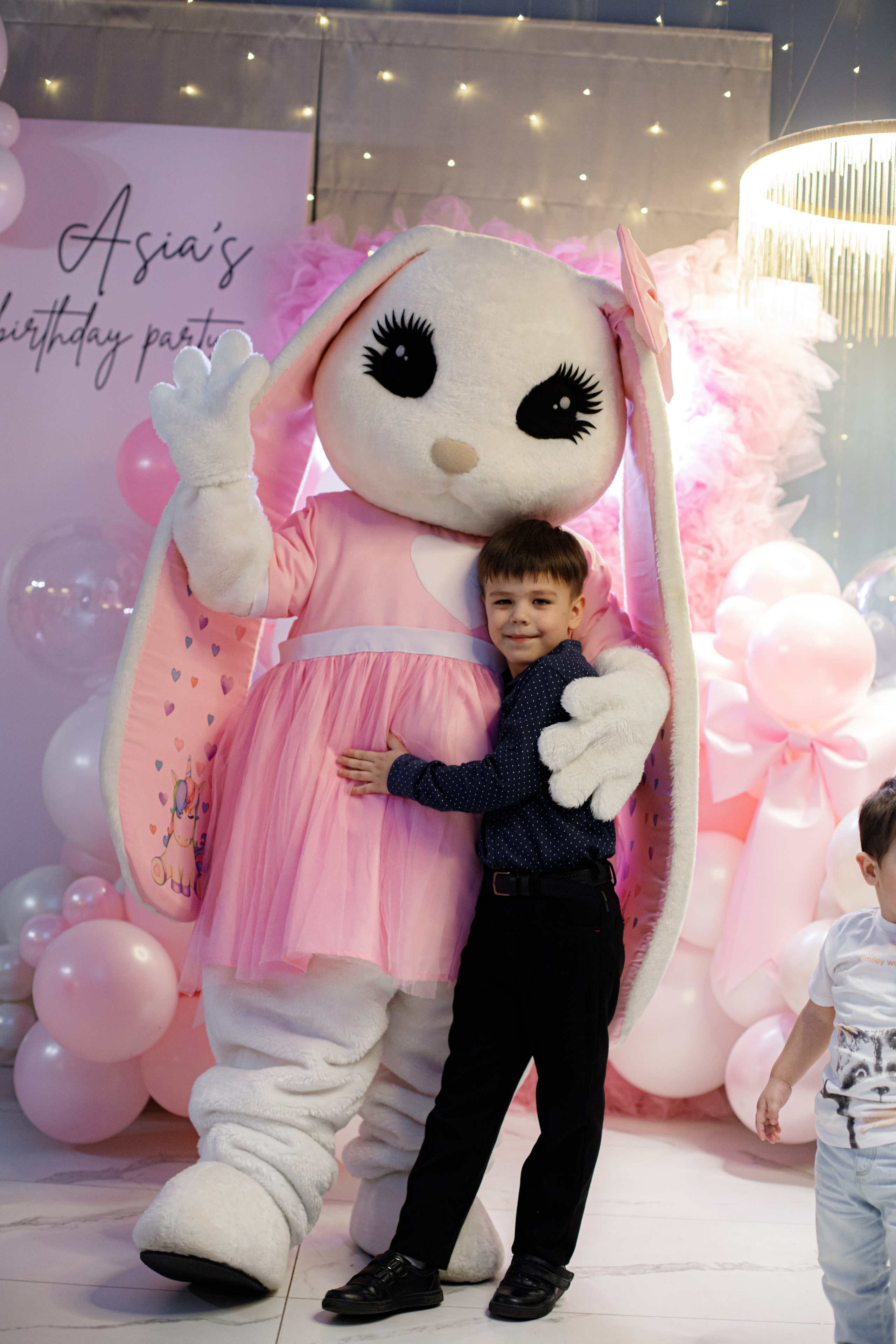 ASIA'S BIRTHDAY PARTY. Photokarish