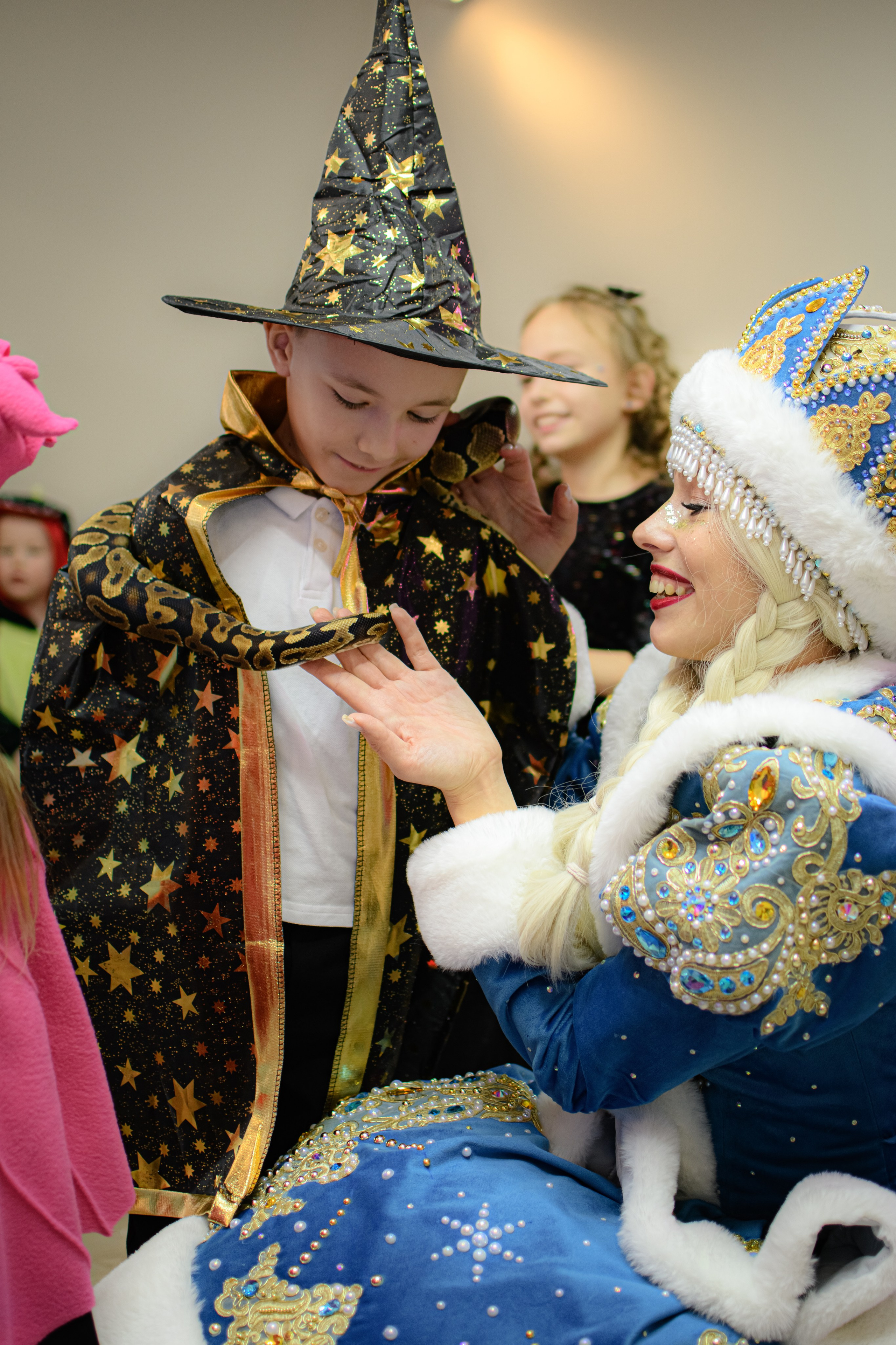 HAPPY NEW YEAR. Photokarish