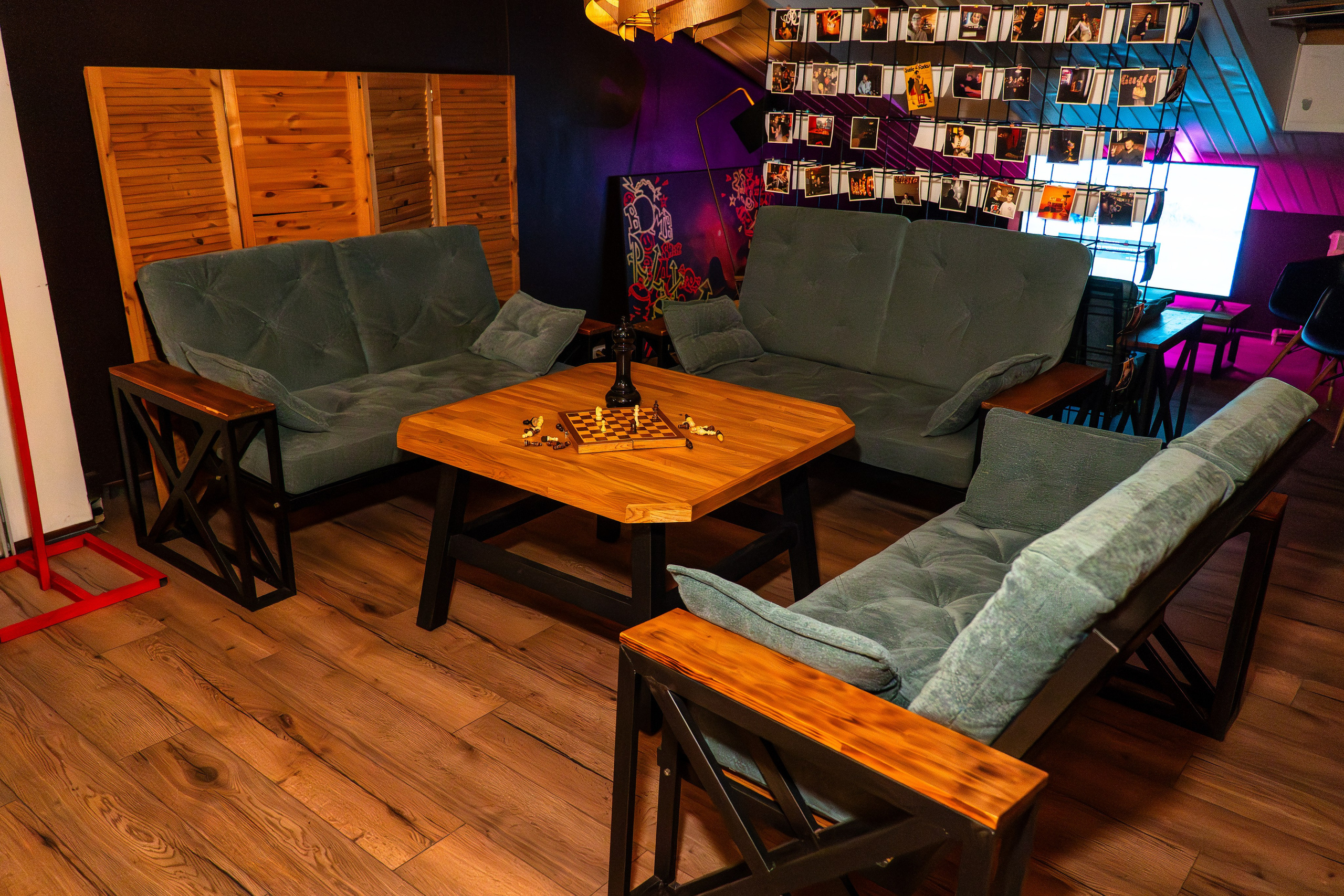 Фотографии заведения Gusto hookah. JOHNNY SOLOVEV VISION