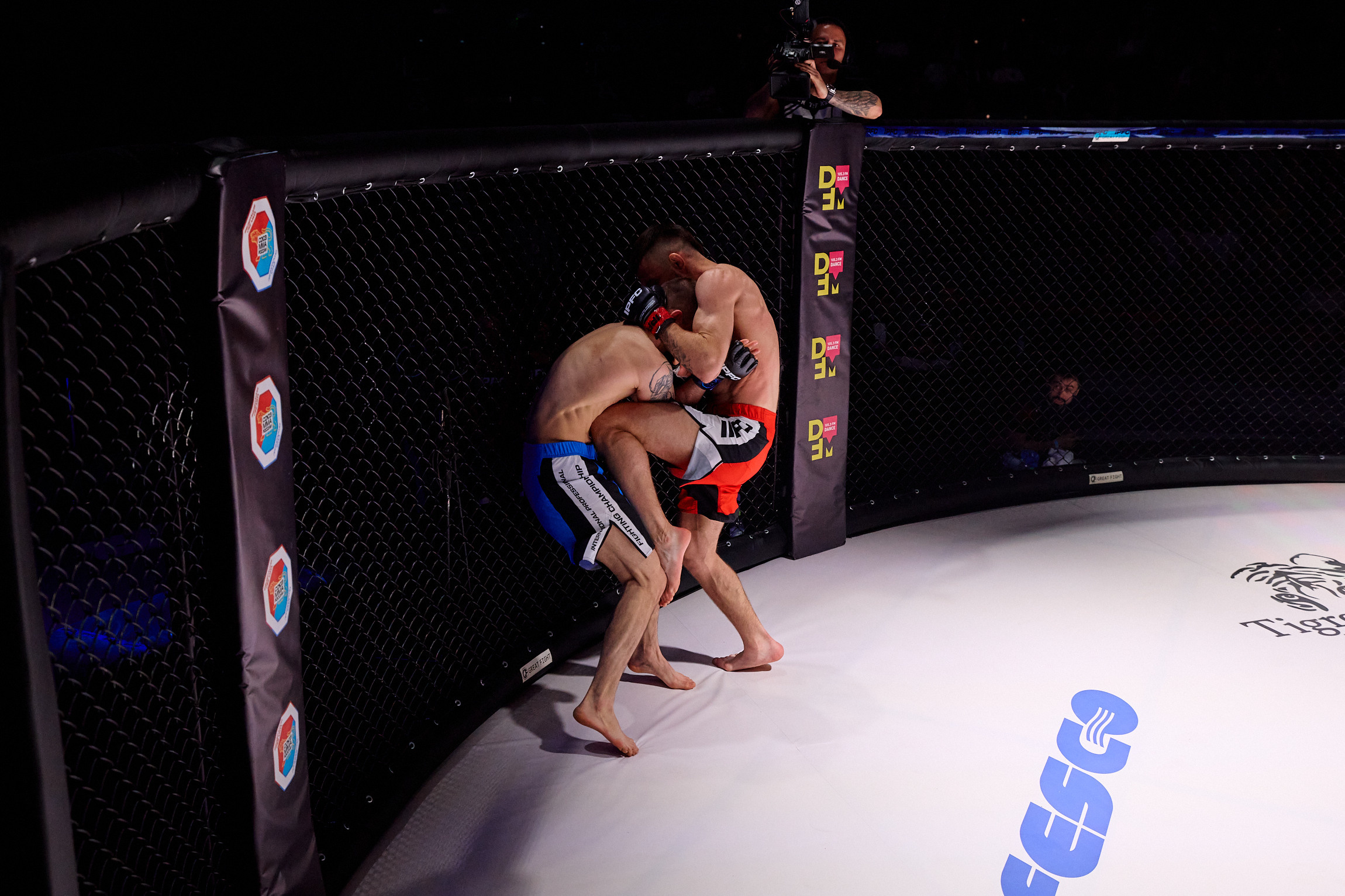 Фотограф спортивный репортаж Владивосток репортажная съёмка Приморский край фотосъёмка спорт