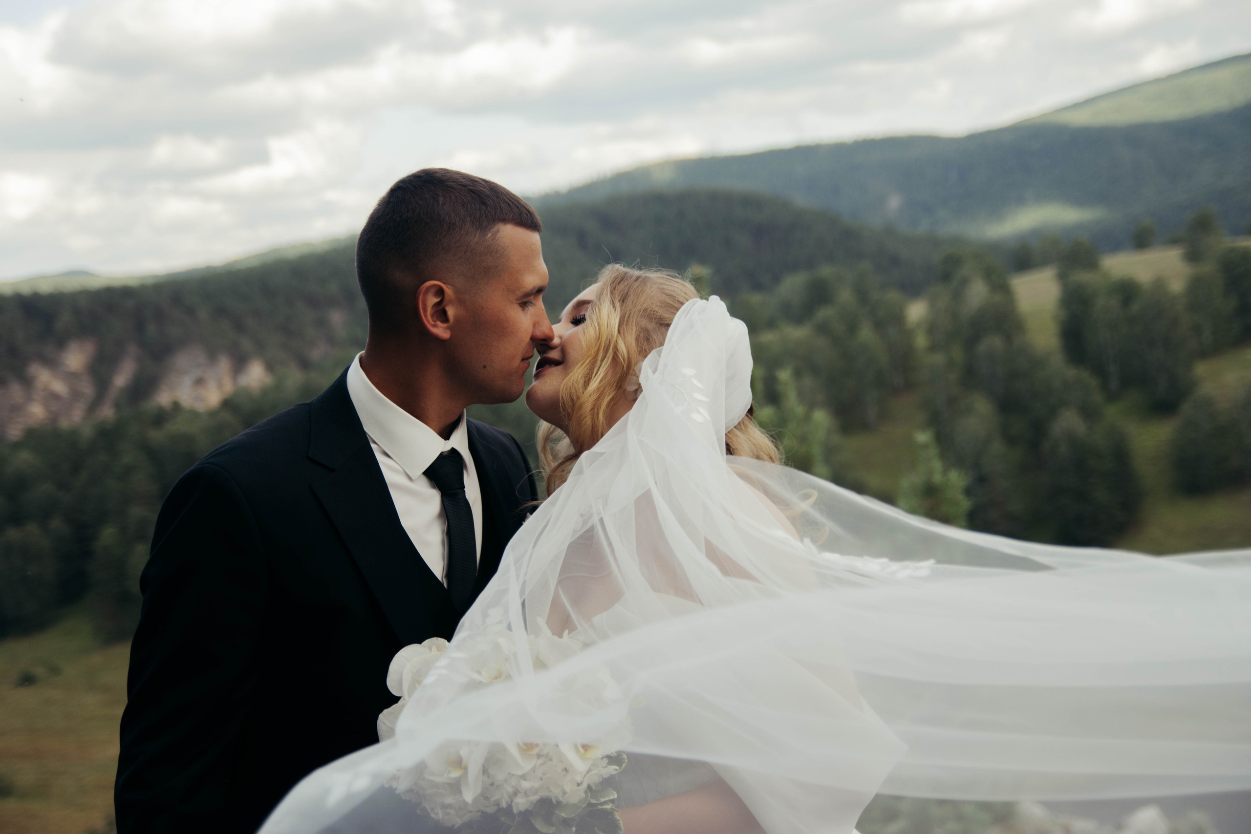 СВАДЕБНЫЕ ИСТОРИИ. ФОТОГРАФ АНАСТАСИЯ САУШКИНА. г. Трехгорный