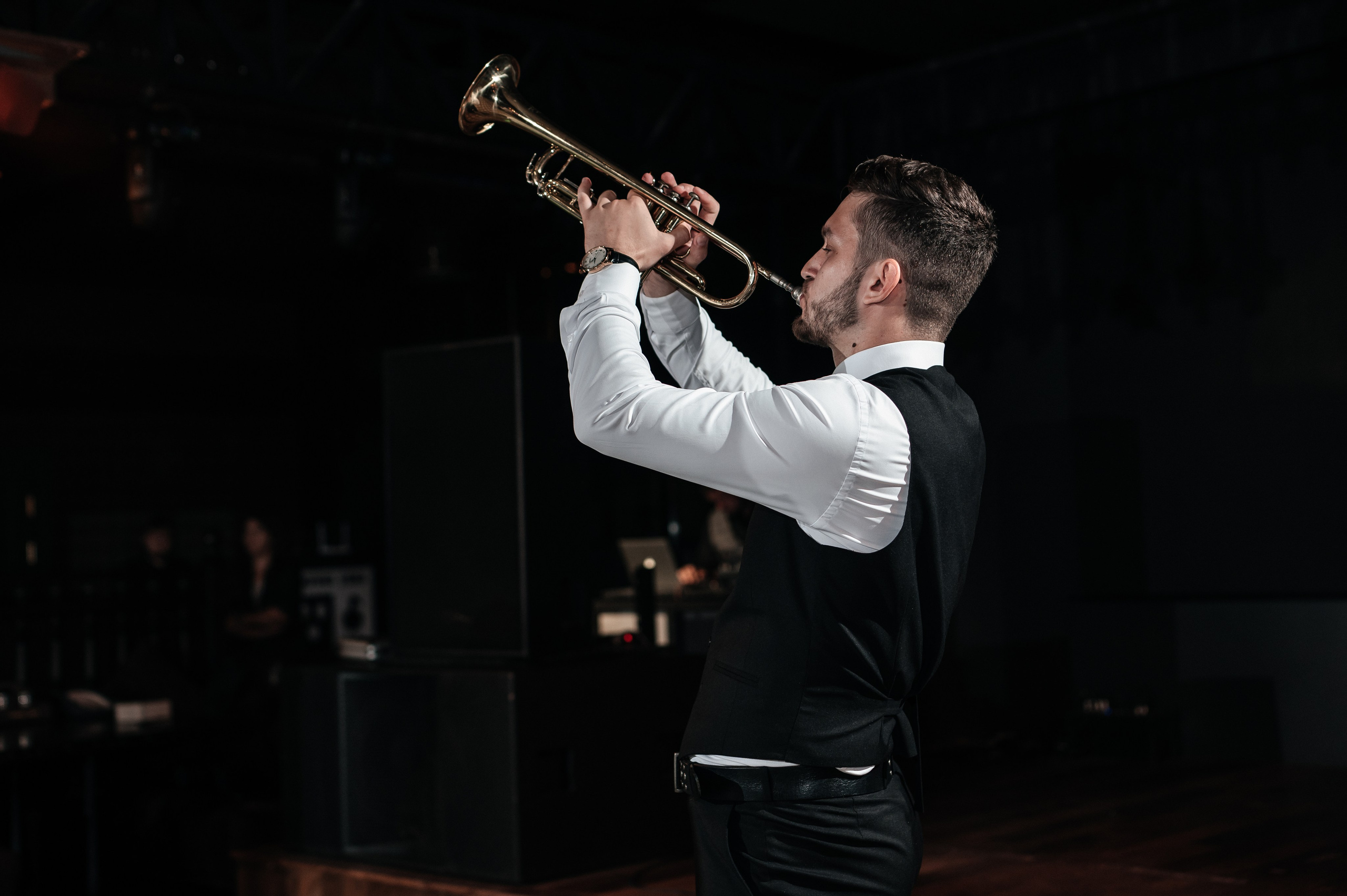 Даниил и Валерия. Черная утка. Полный день. Фотограф Екатерина Бочарникова