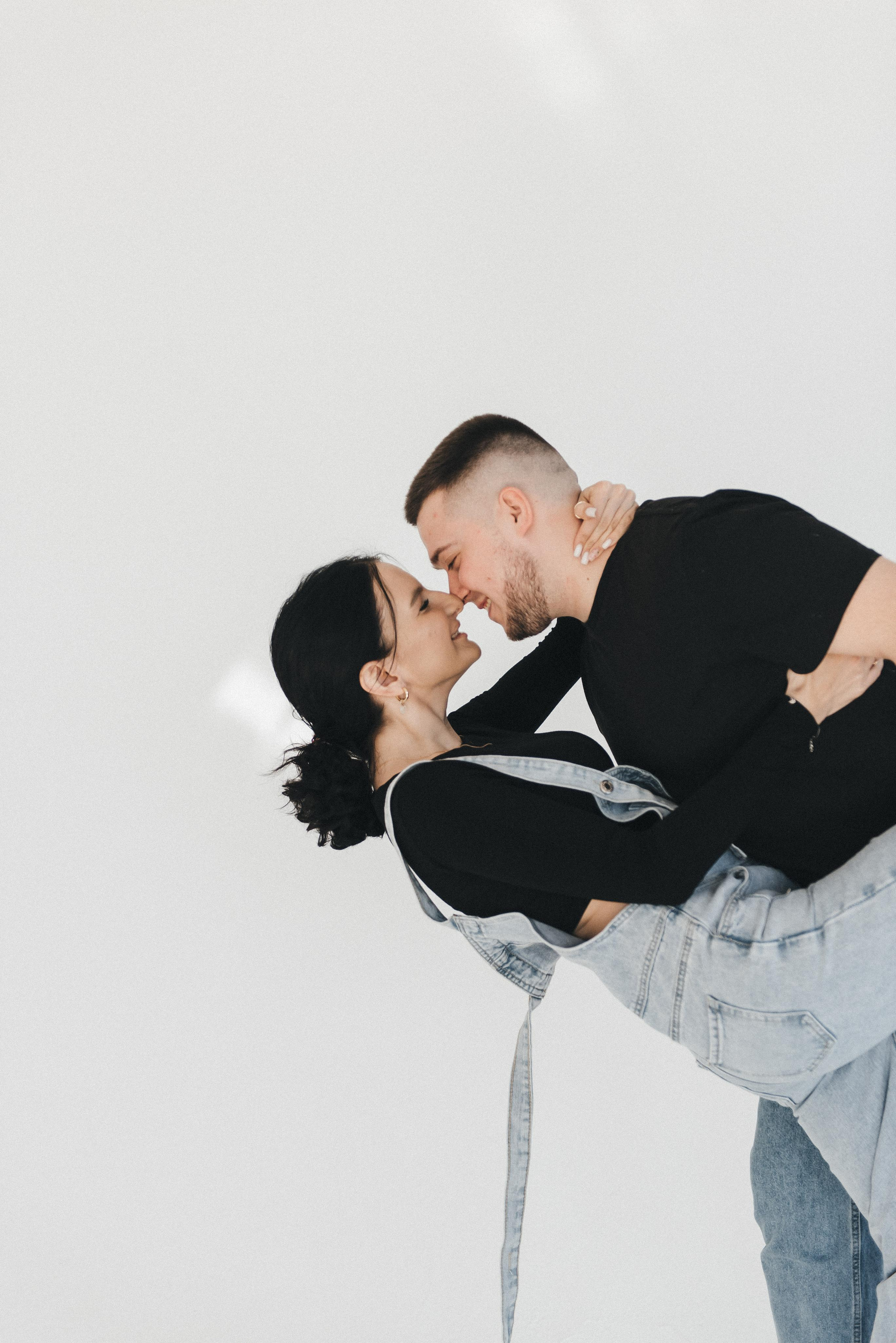 Лавстори в студии. Фотограф Родионова Екатерина в Москве и Оренбурге