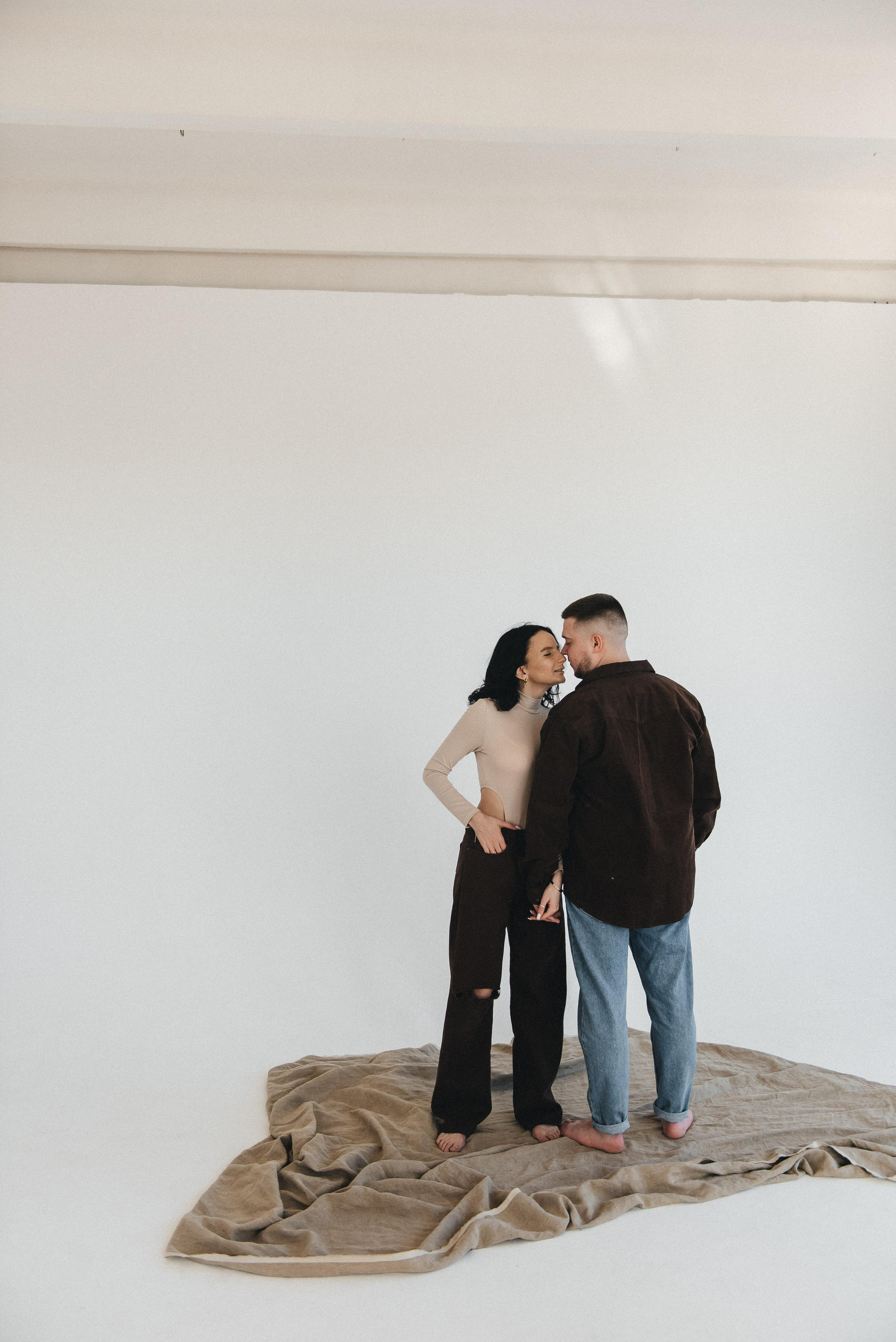 Лавстори в студии. Фотограф Родионова Екатерина в Москве и Оренбурге