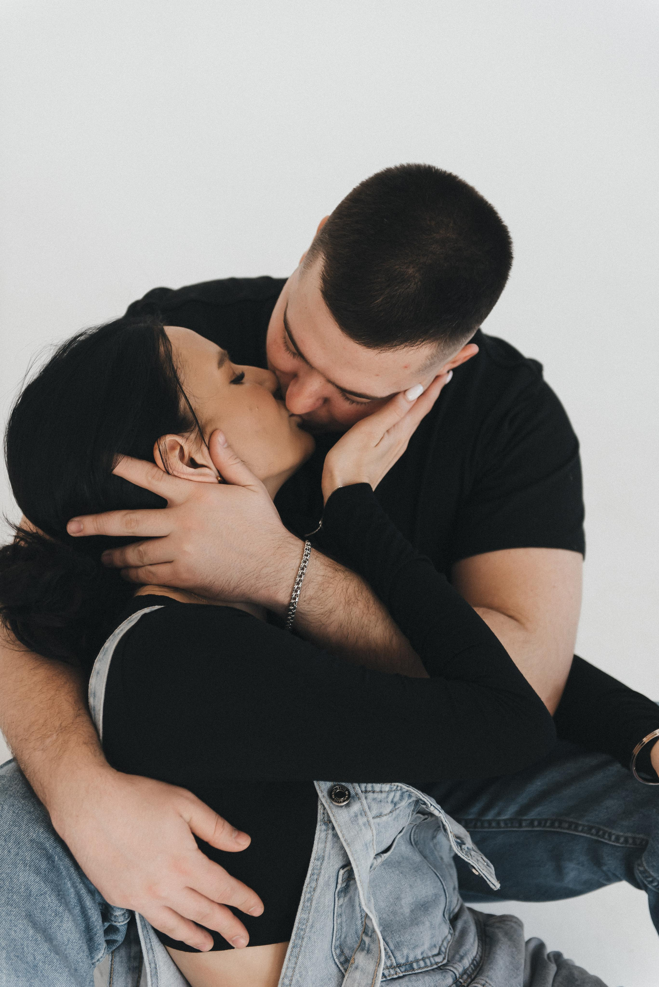 Лавстори в студии. Фотограф Родионова Екатерина в Москве и Оренбурге