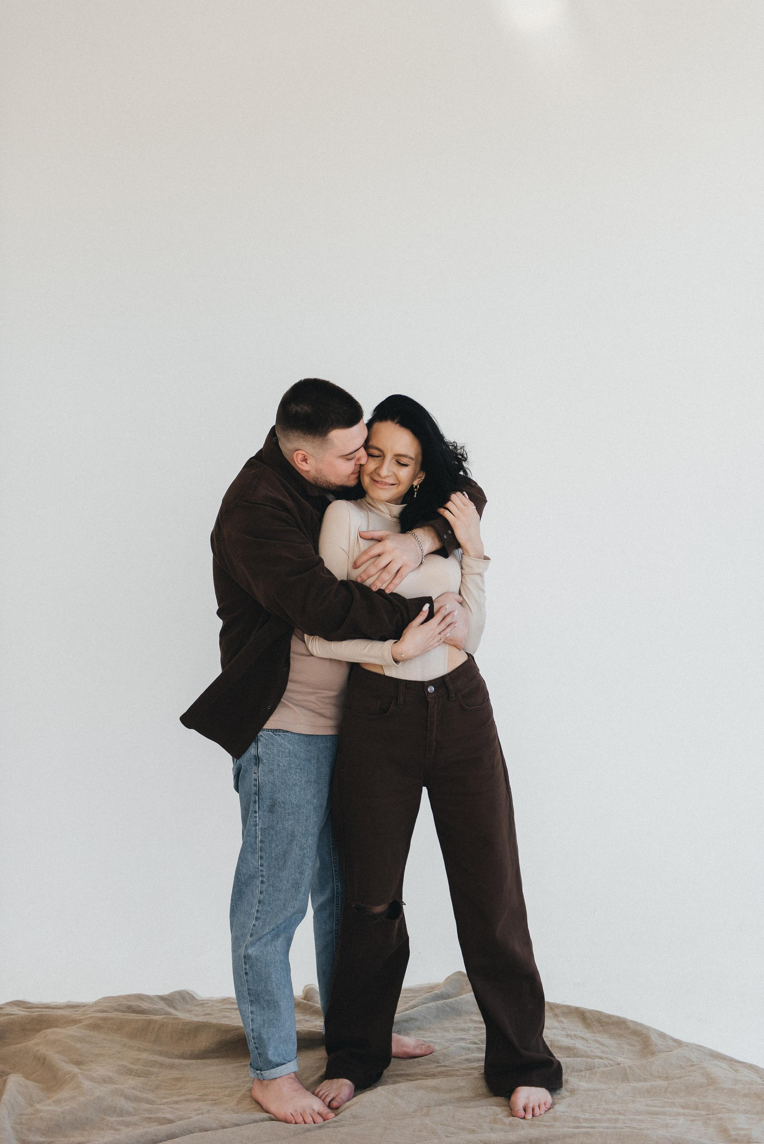 Лавстори в студии. Фотограф Родионова Екатерина в Москве и Оренбурге