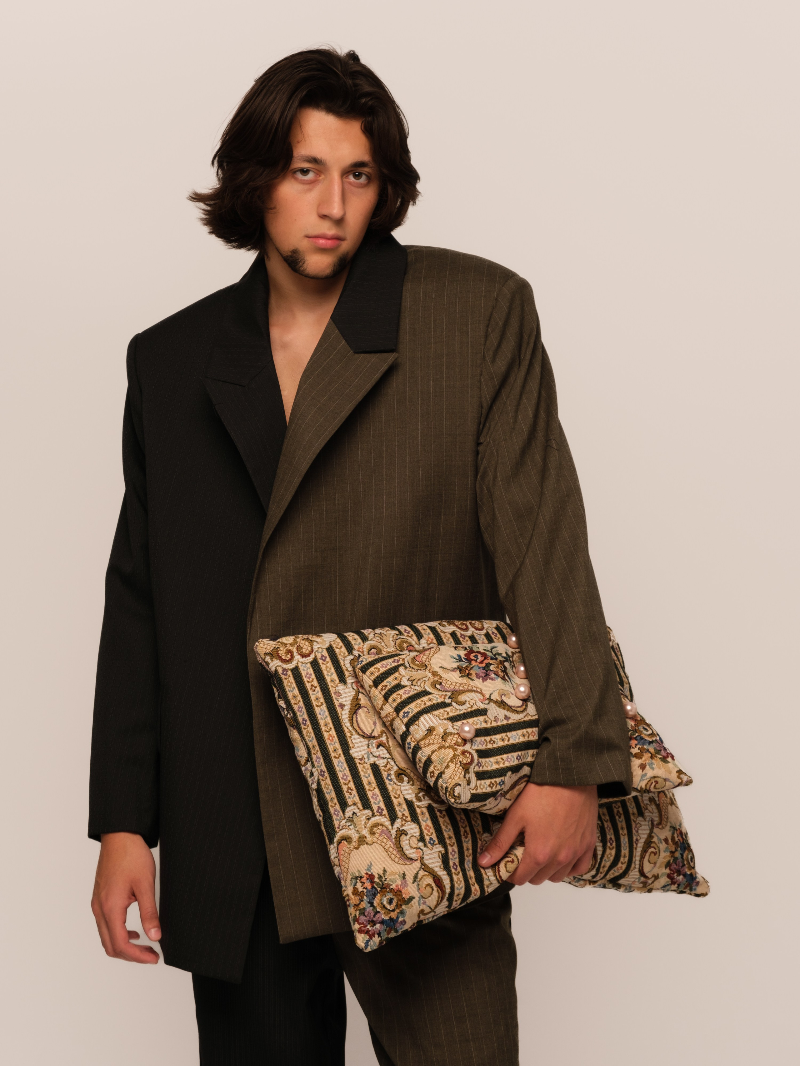 ZHAKOVA BRAND каталог. Мари — фотограф и видеограф из Москвы