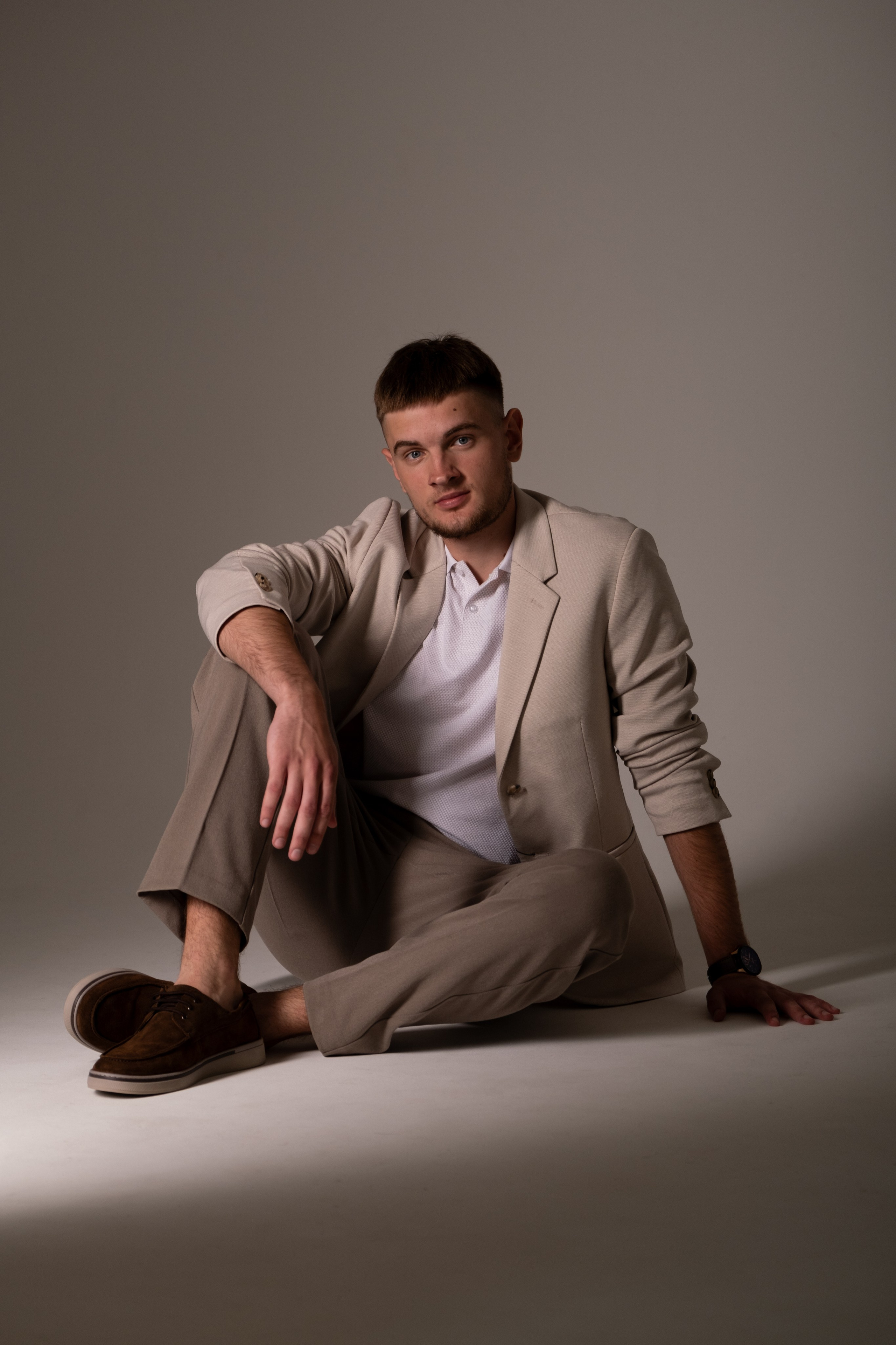 Владимир. Профессиональная фотосъемка в Крыму. Натуральные эмоции и живые кадры. Забронируйте дату прямо сейчас!