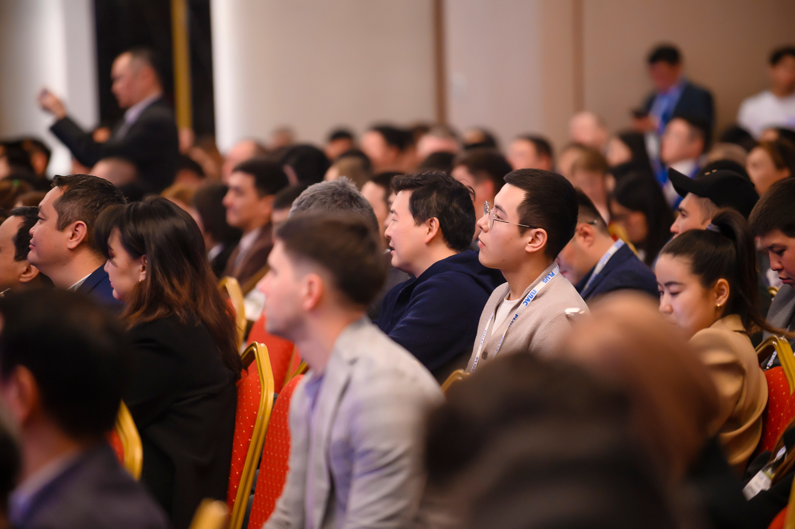 Digital Kyrgyzstan 2025. Интерьерный и репортажный фотограф в Алматы